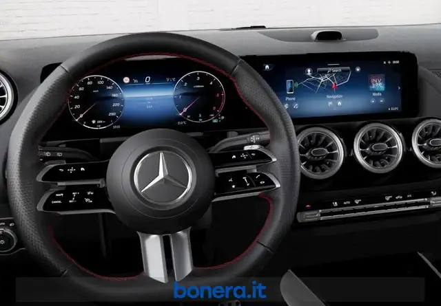 Mercedes-Benz Gla view 5