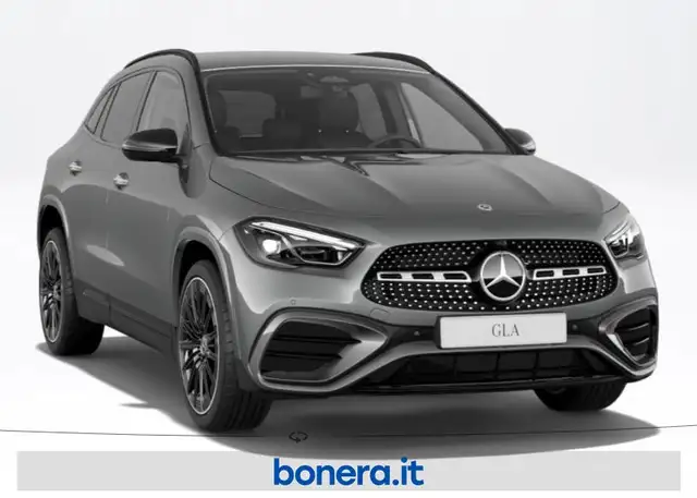 Mercedes-Benz Gla view 2