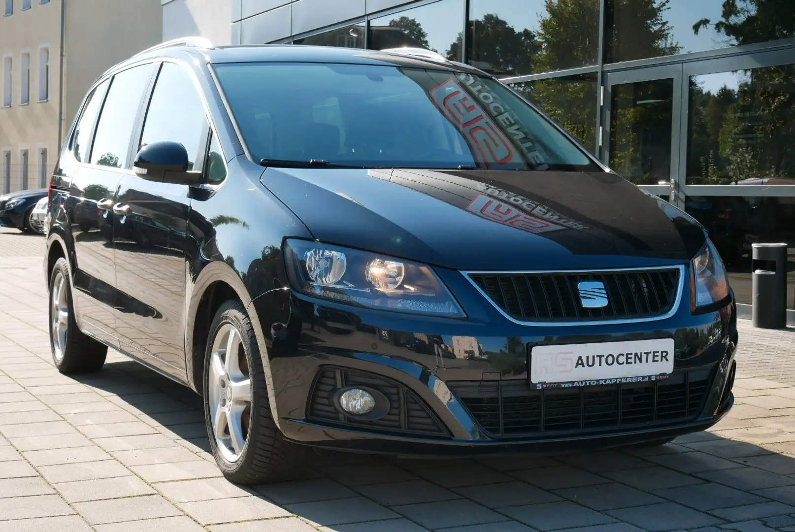 SEAT Alhambra Style Allrad 4x4 AHK PDC Schwarz - 2