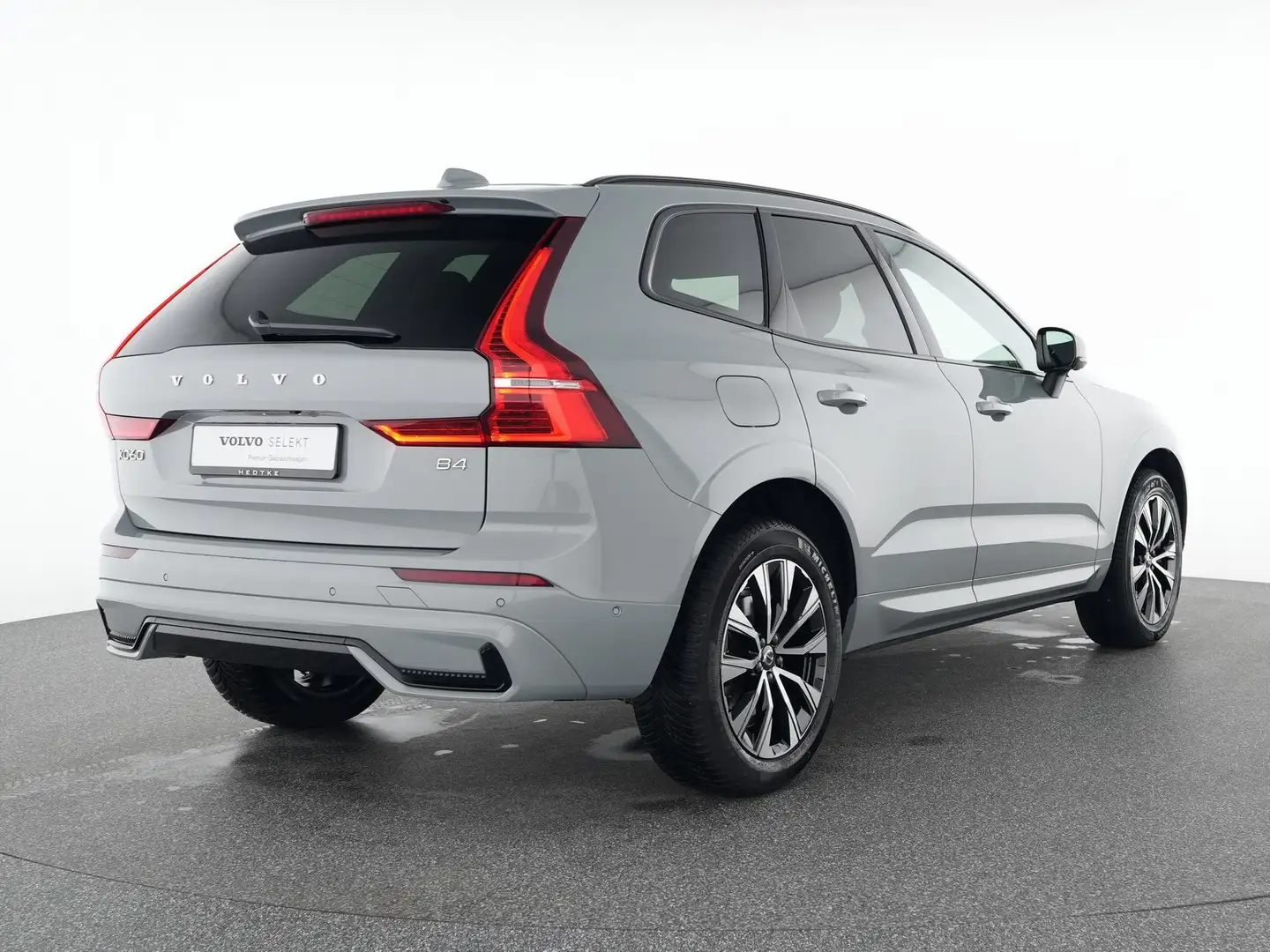 Volvo XC60 B4 Diesel Plus Dark 19"+AHK+VOLL-LED+360° Grigio - 2