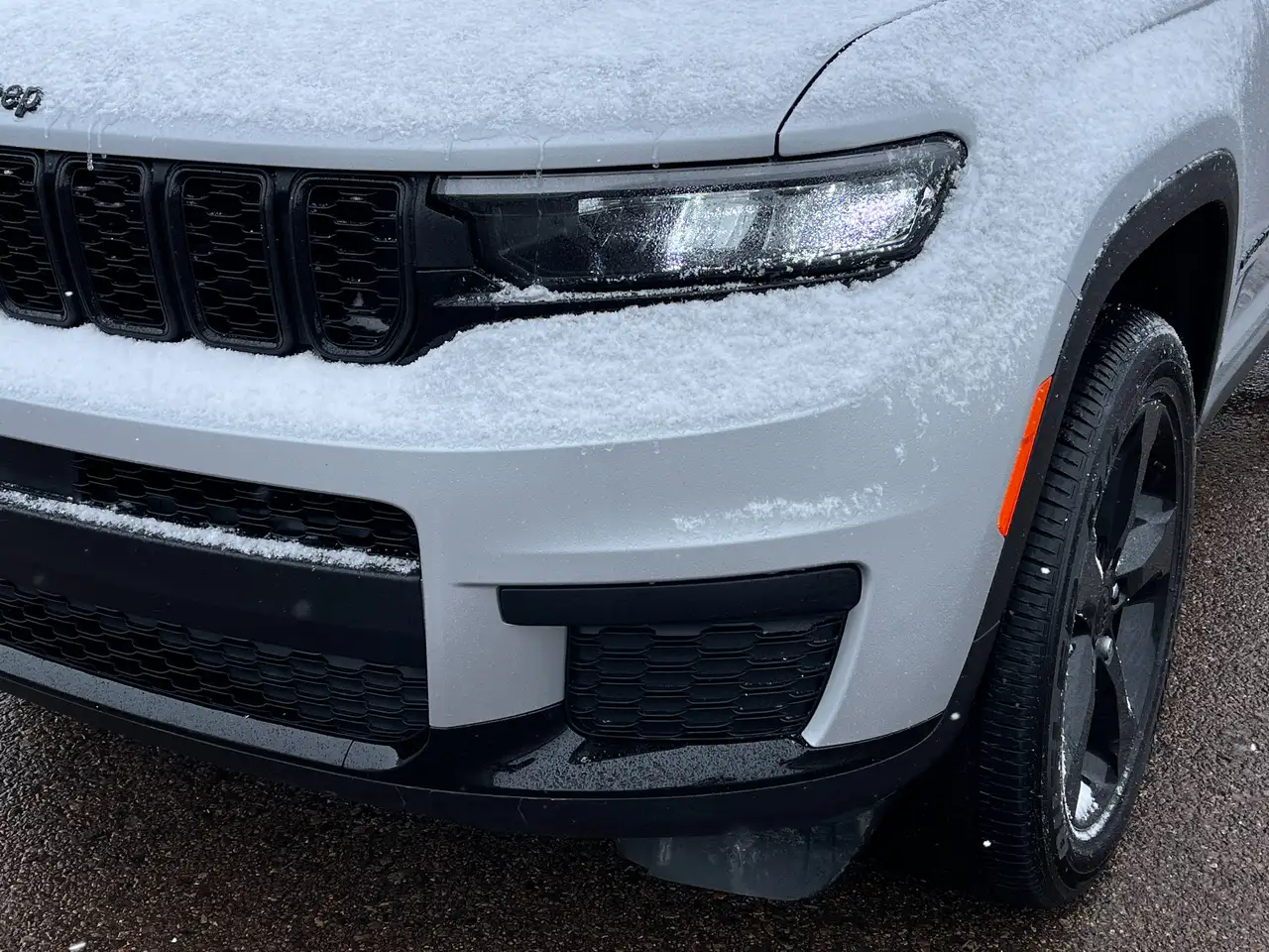 Jeep Grand Cherokee снимка Jeep Grand Cherokee