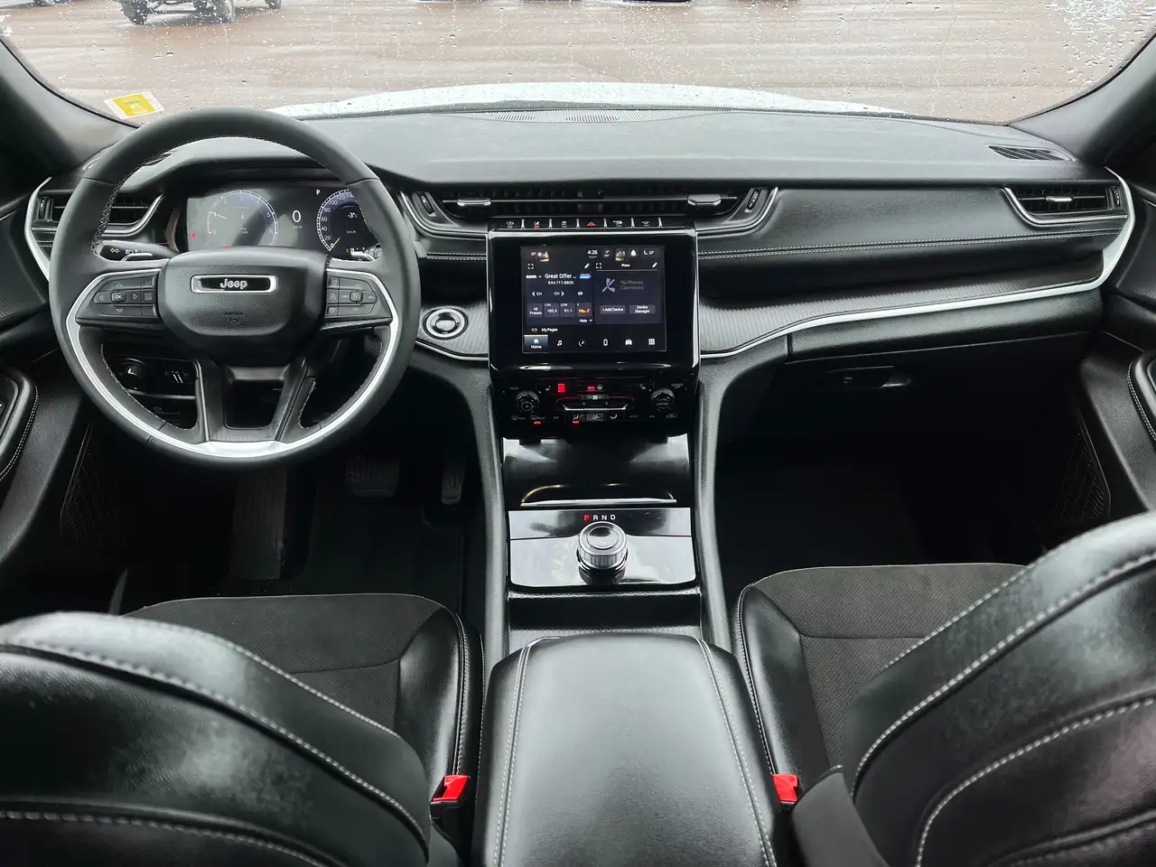 Jeep Grand Cherokee снимка Jeep Grand Cherokee