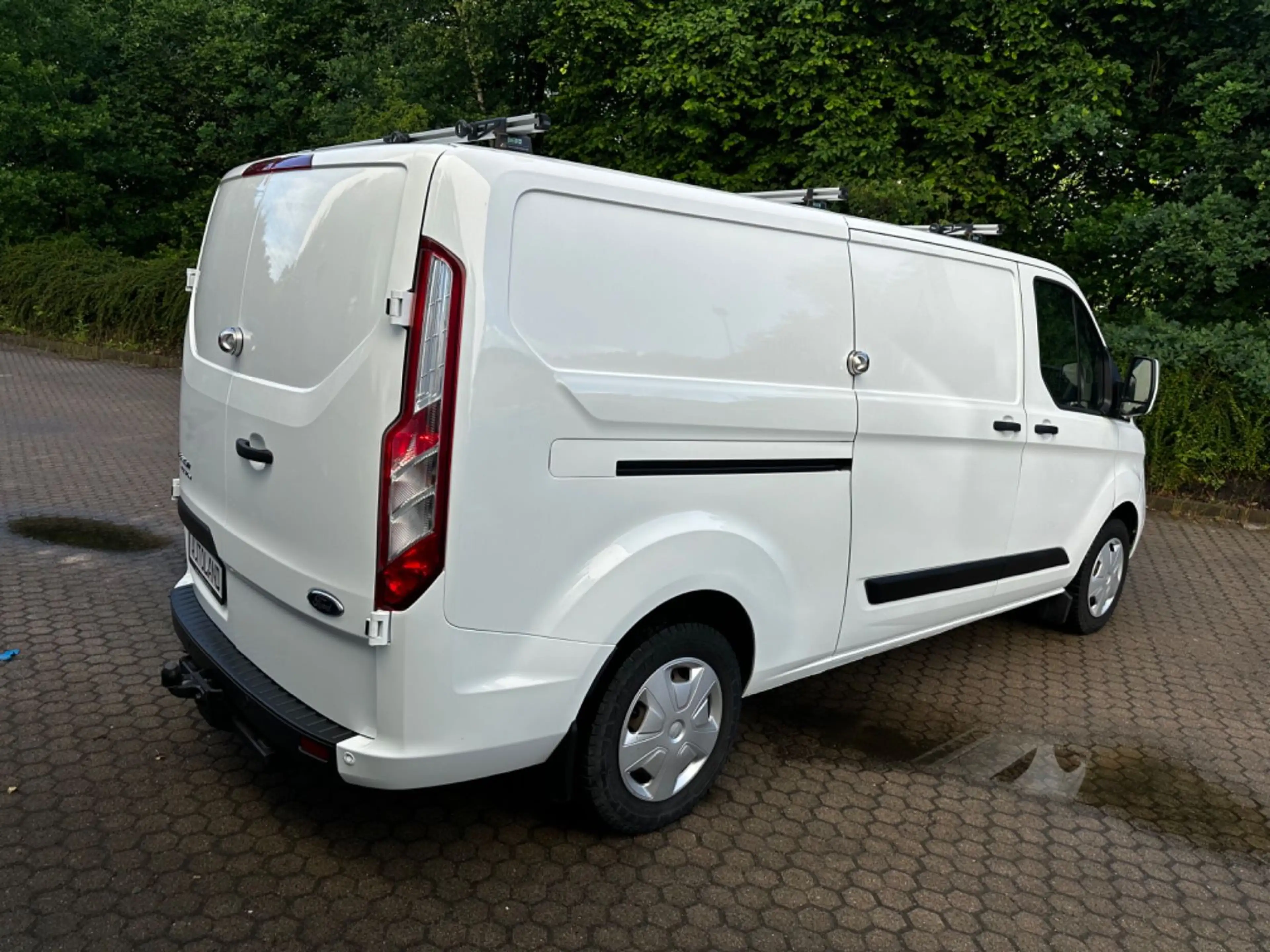 Ford Transit Custom 2.0TDCi Kasten 320 L2*AHK*130PS — photo 2