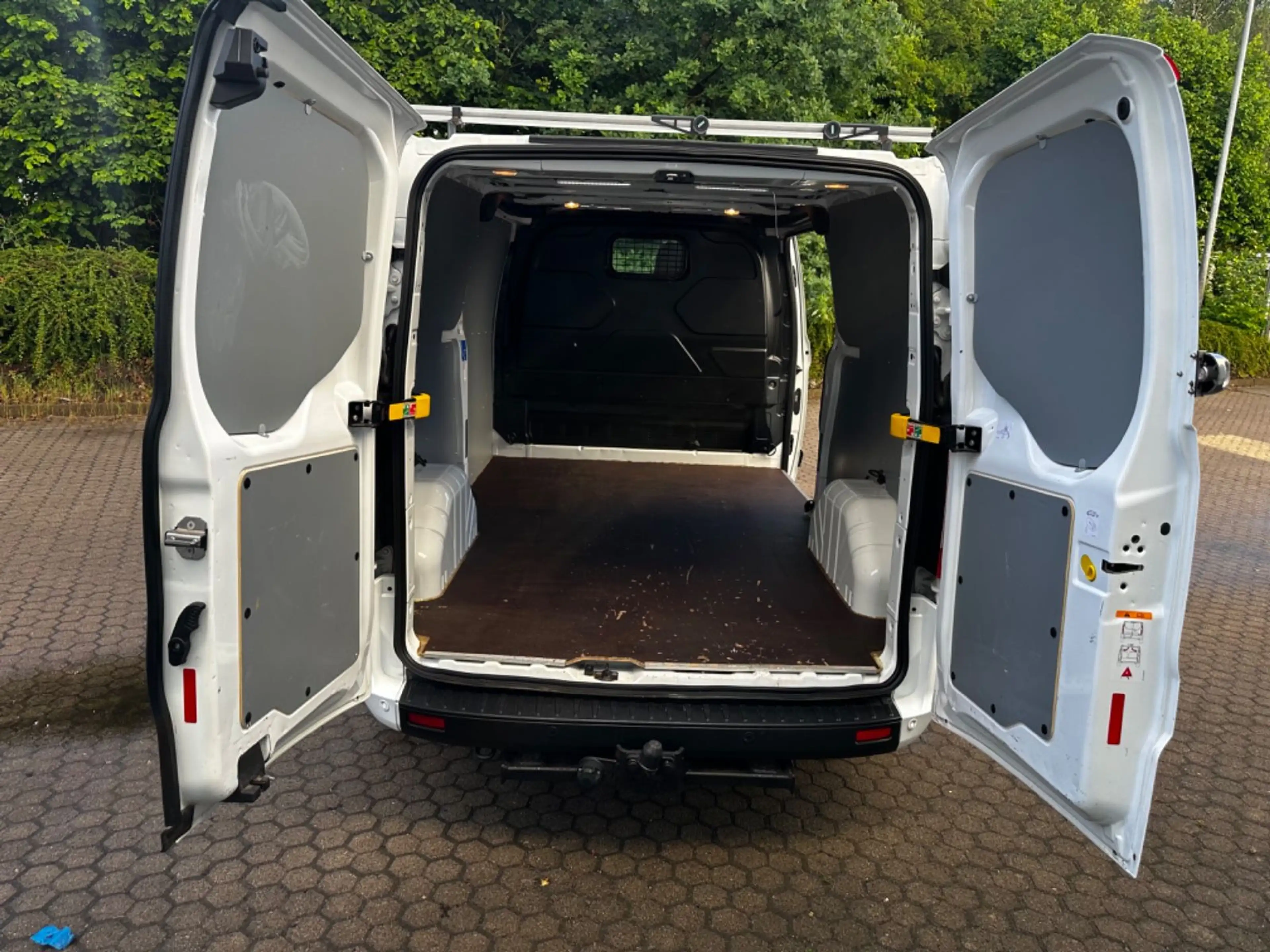 Ford Transit Custom 2.0TDCi Kasten 320 L2*AHK*130PS — photo 6