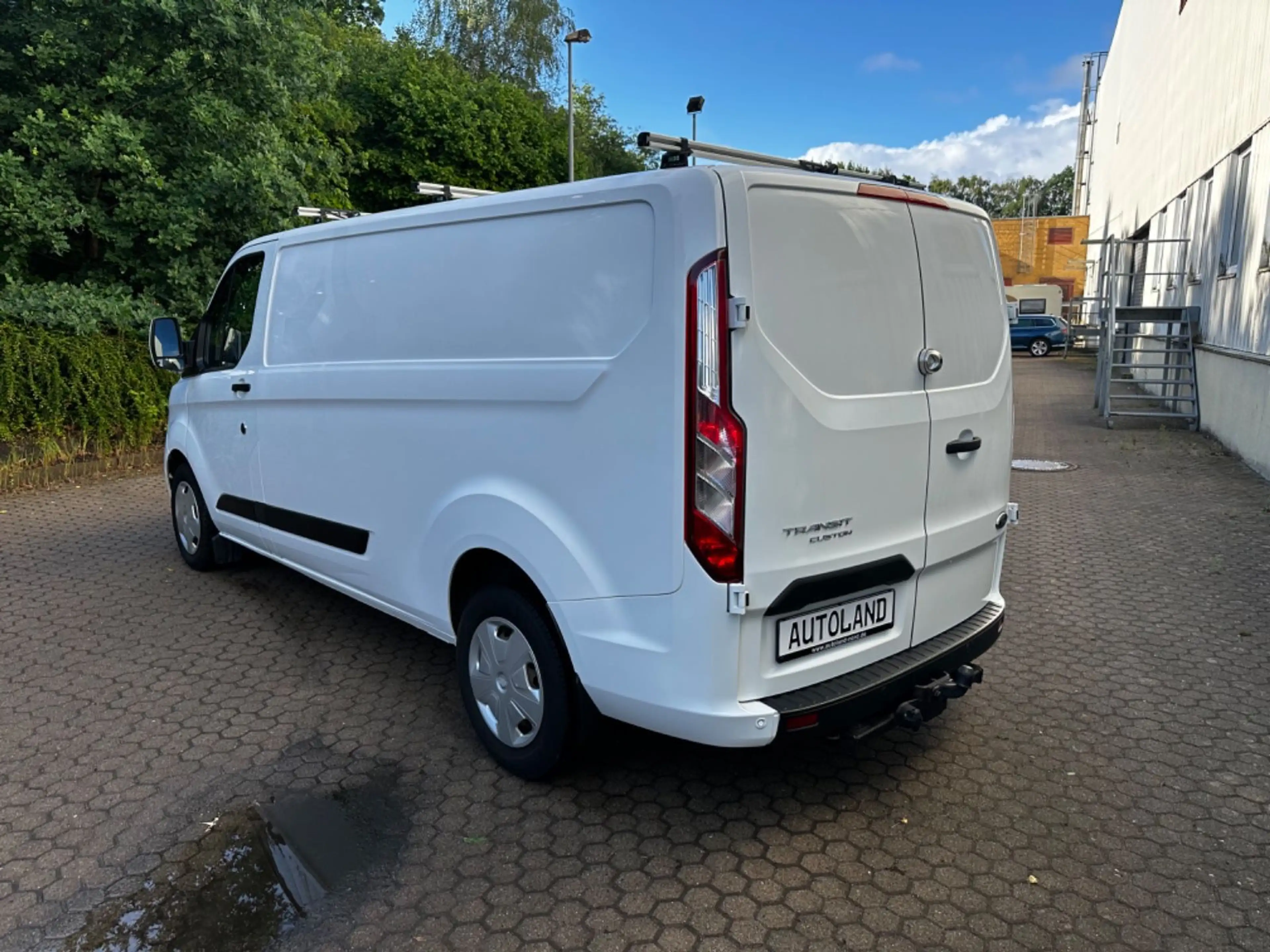 Ford Transit Custom 2.0TDCi Kasten 320 L2*AHK*130PS — photo 3