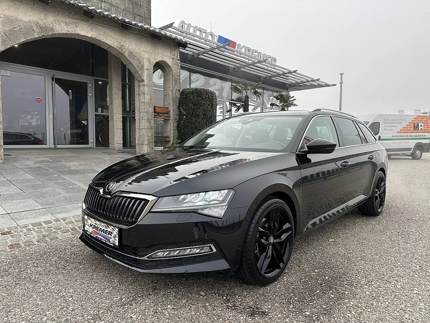 Skoda Superb Kombi 2,0 TDI Style DSG/1.BESITZ/ACC/SHA/SHZ/LE... Schwarz - 2