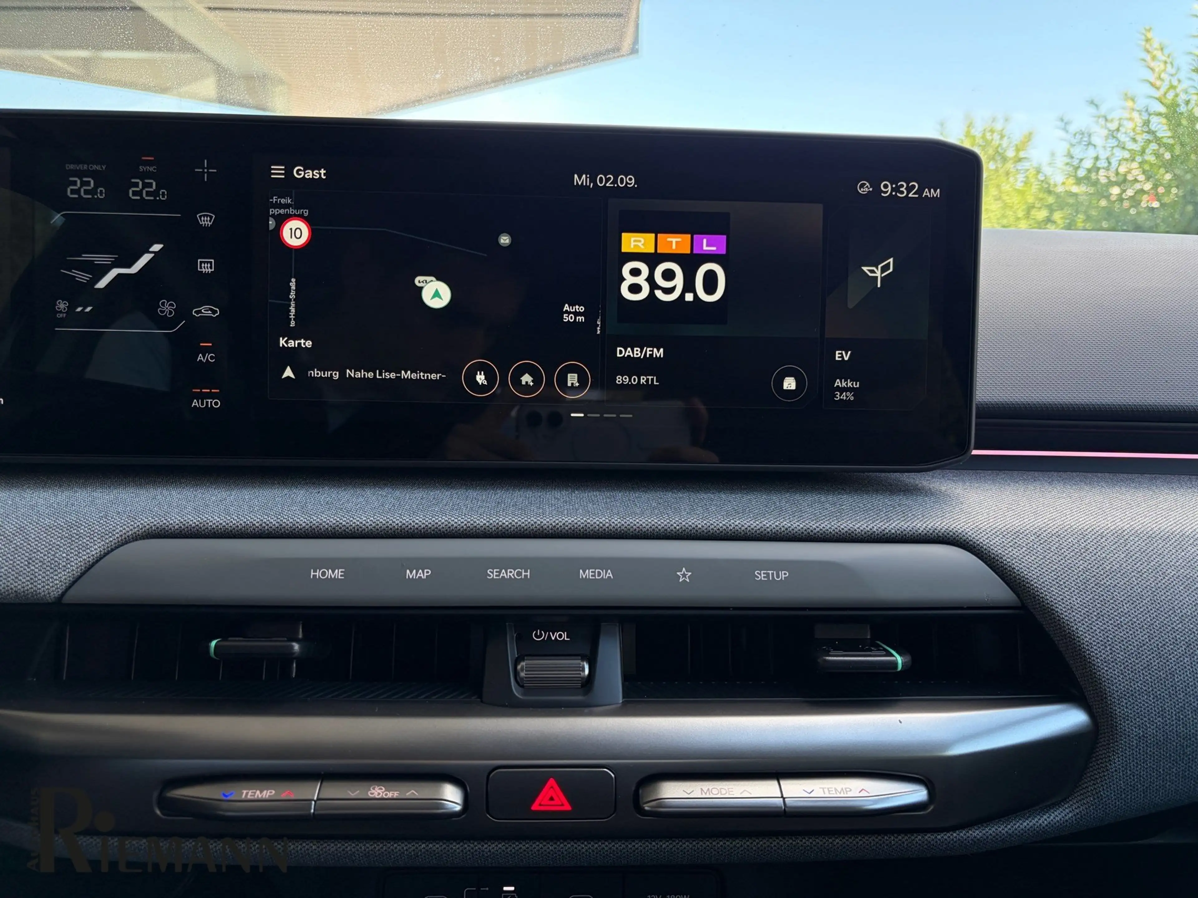 Kia EV4 81,4-kWh Earth + DriveWise-ADAS-Paket — photo 14