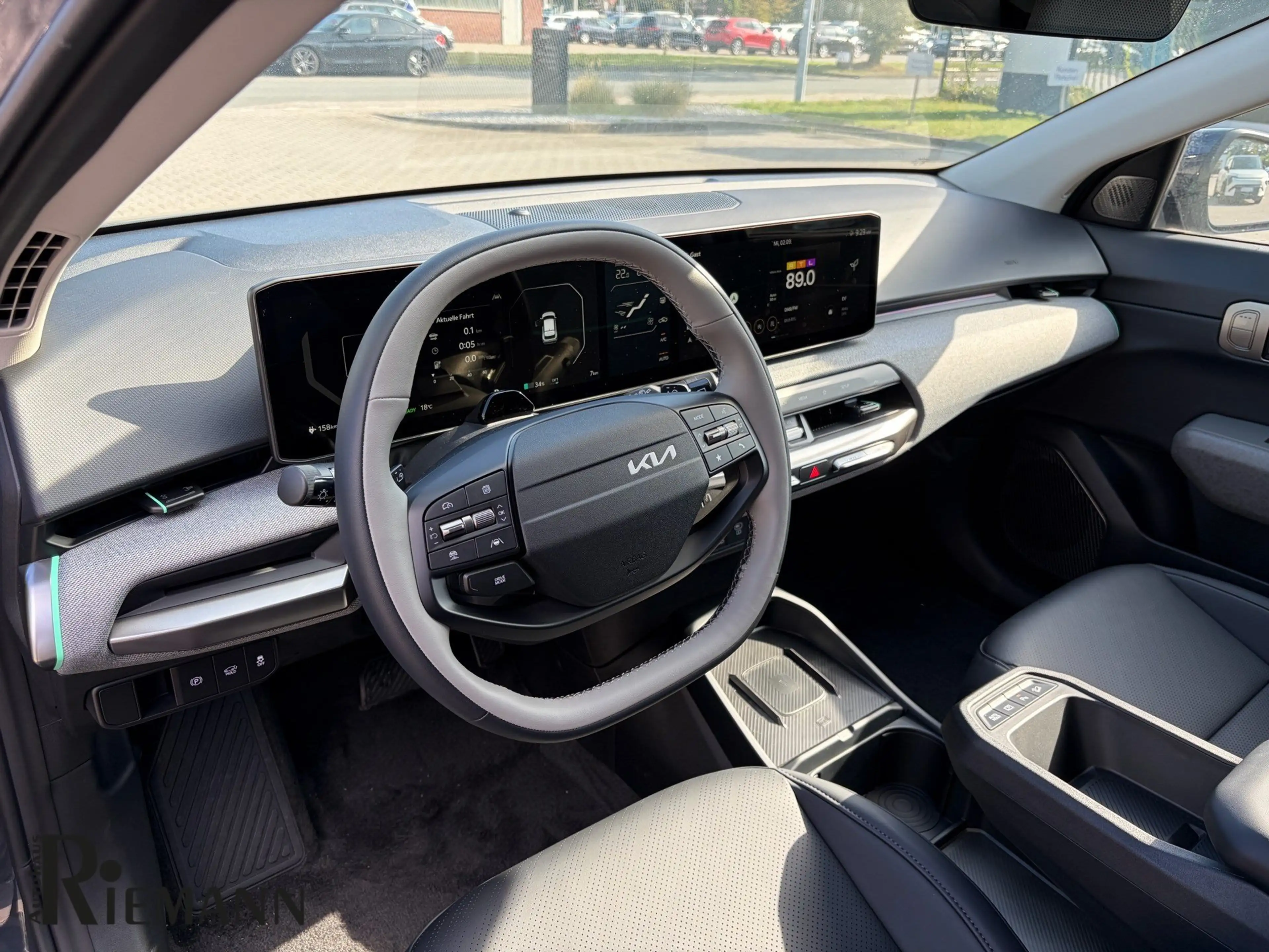 Kia EV4 81,4-kWh Earth + DriveWise-ADAS-Paket — photo 7