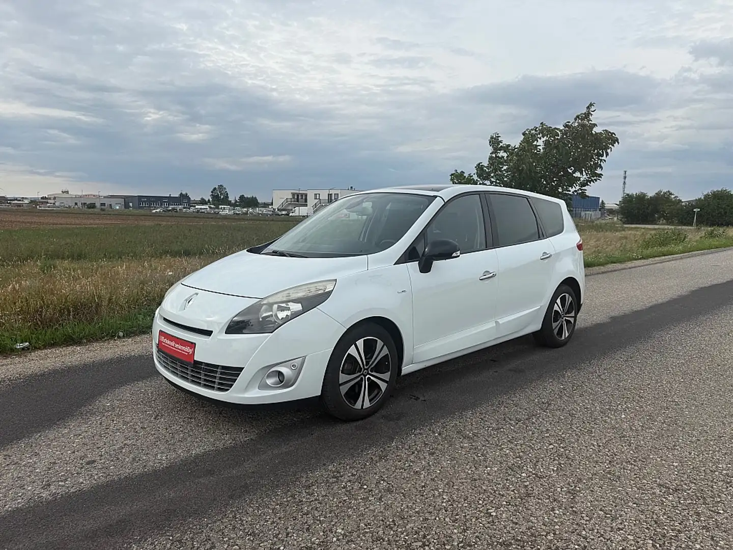 Renault Scenic Scénic dCi 110 EDC Bose Edition Weiß - 2