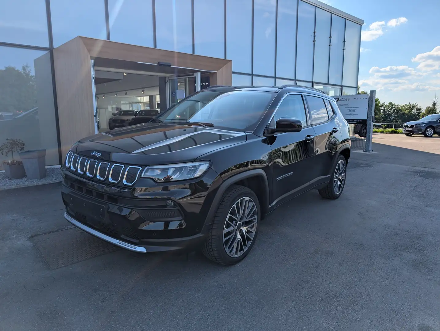 Jeep Compass Compass 1.6 MJD 4x2 Limited Zwart - 1