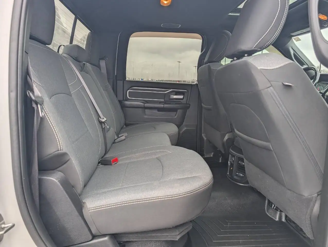 RAM 3500 снимка RAM 3500