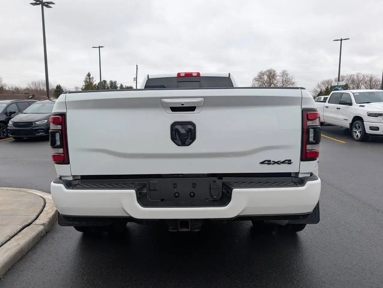 RAM 3500 снимка RAM 3500