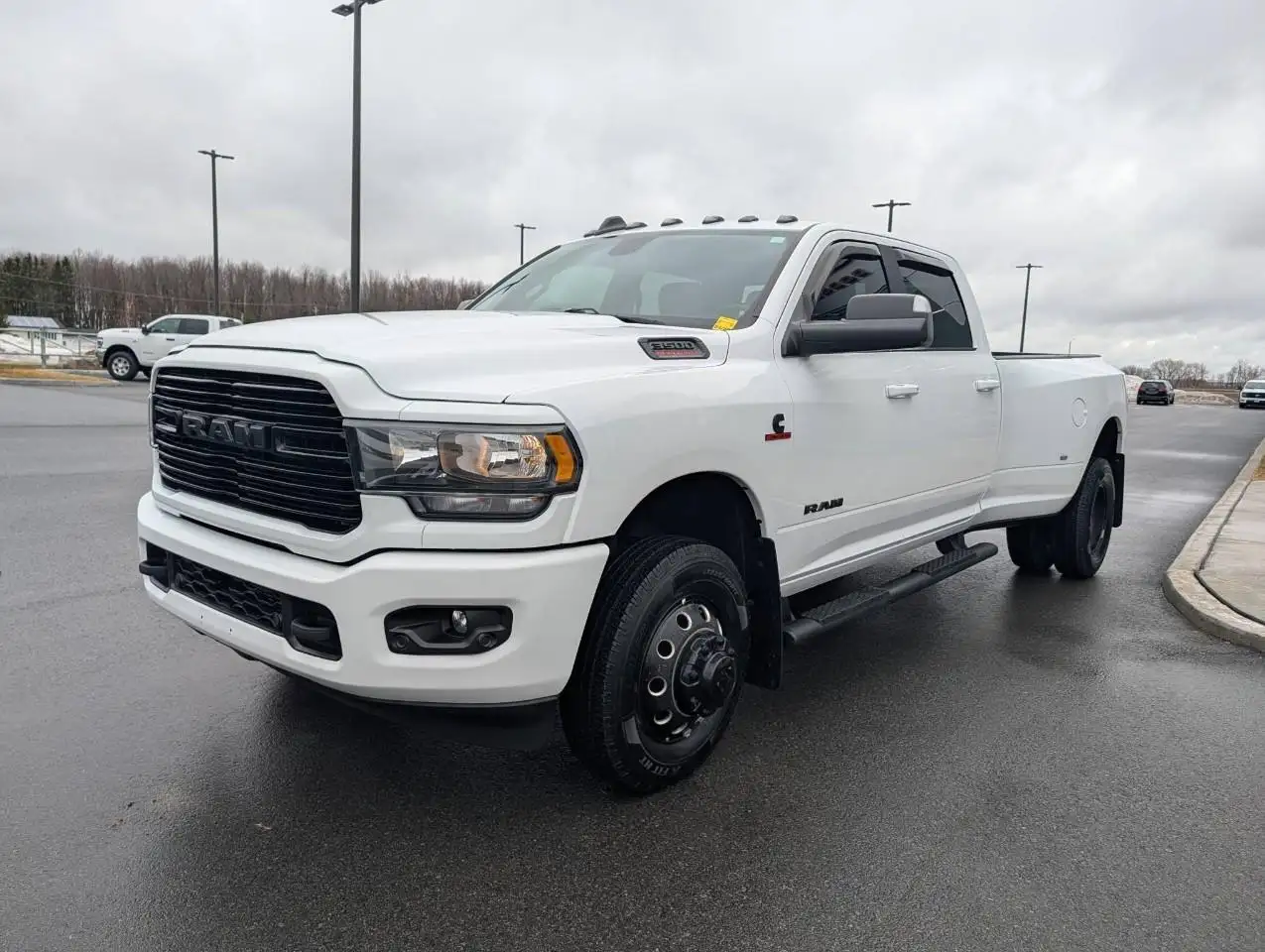 RAM 3500 снимка RAM 3500
