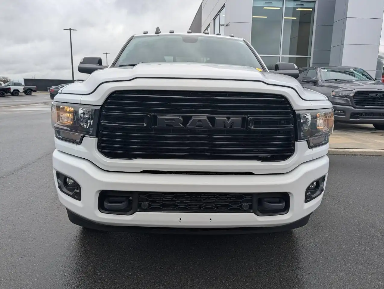 RAM 3500 снимка RAM 3500