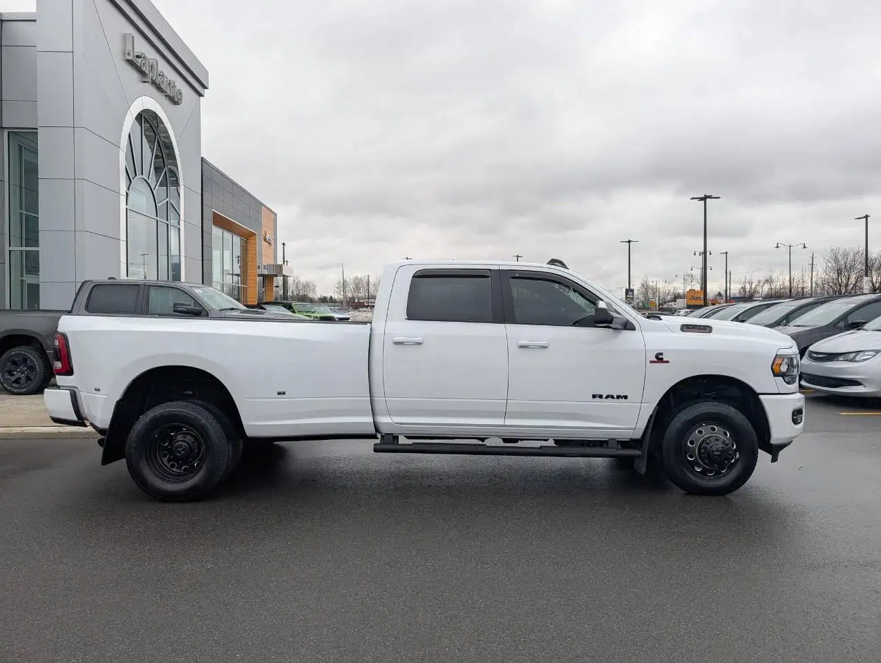RAM 3500 снимка RAM 3500