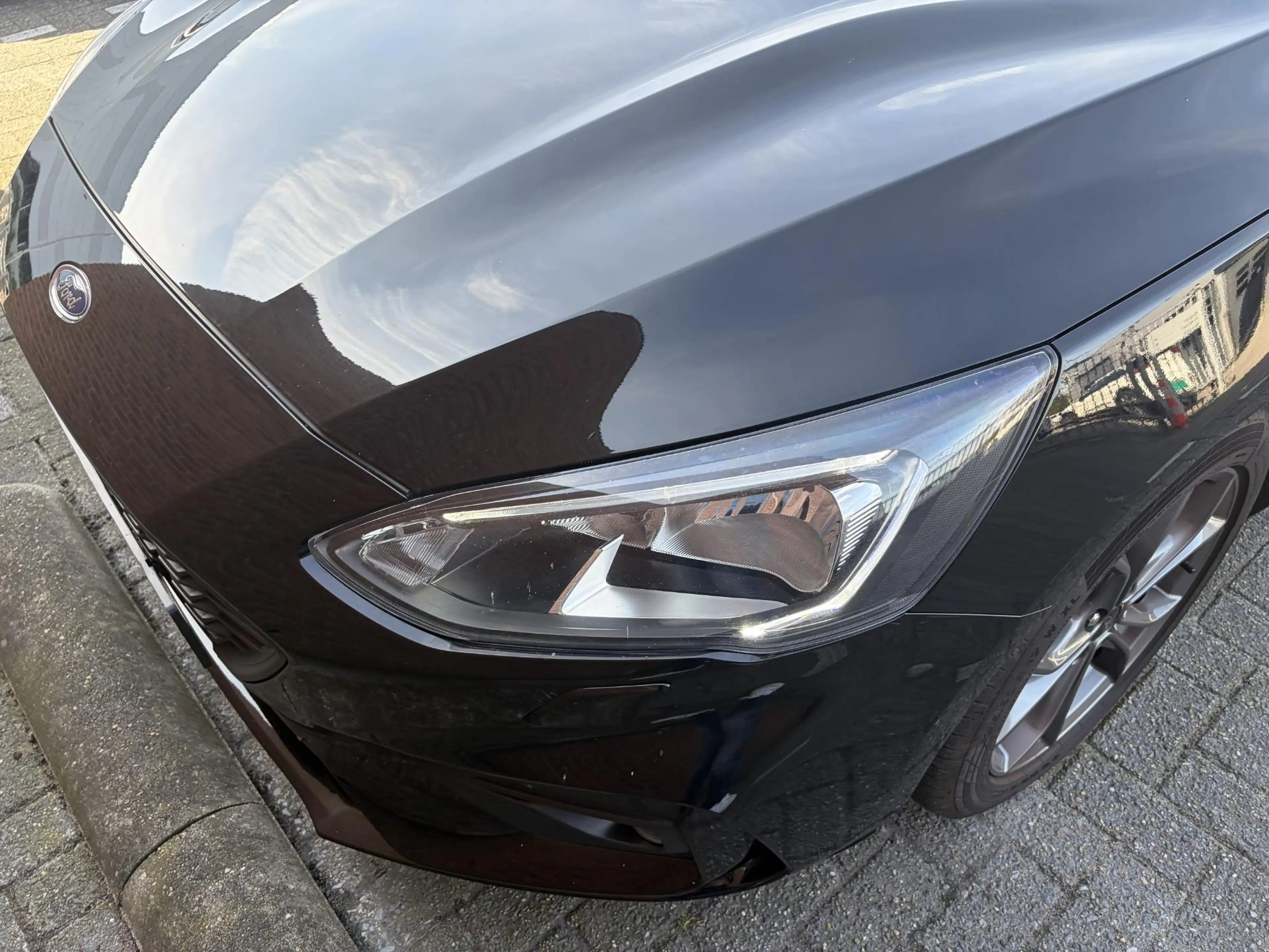 Ford Focus Wagon 1.5 EcoBoost ST Line Business — photo 10