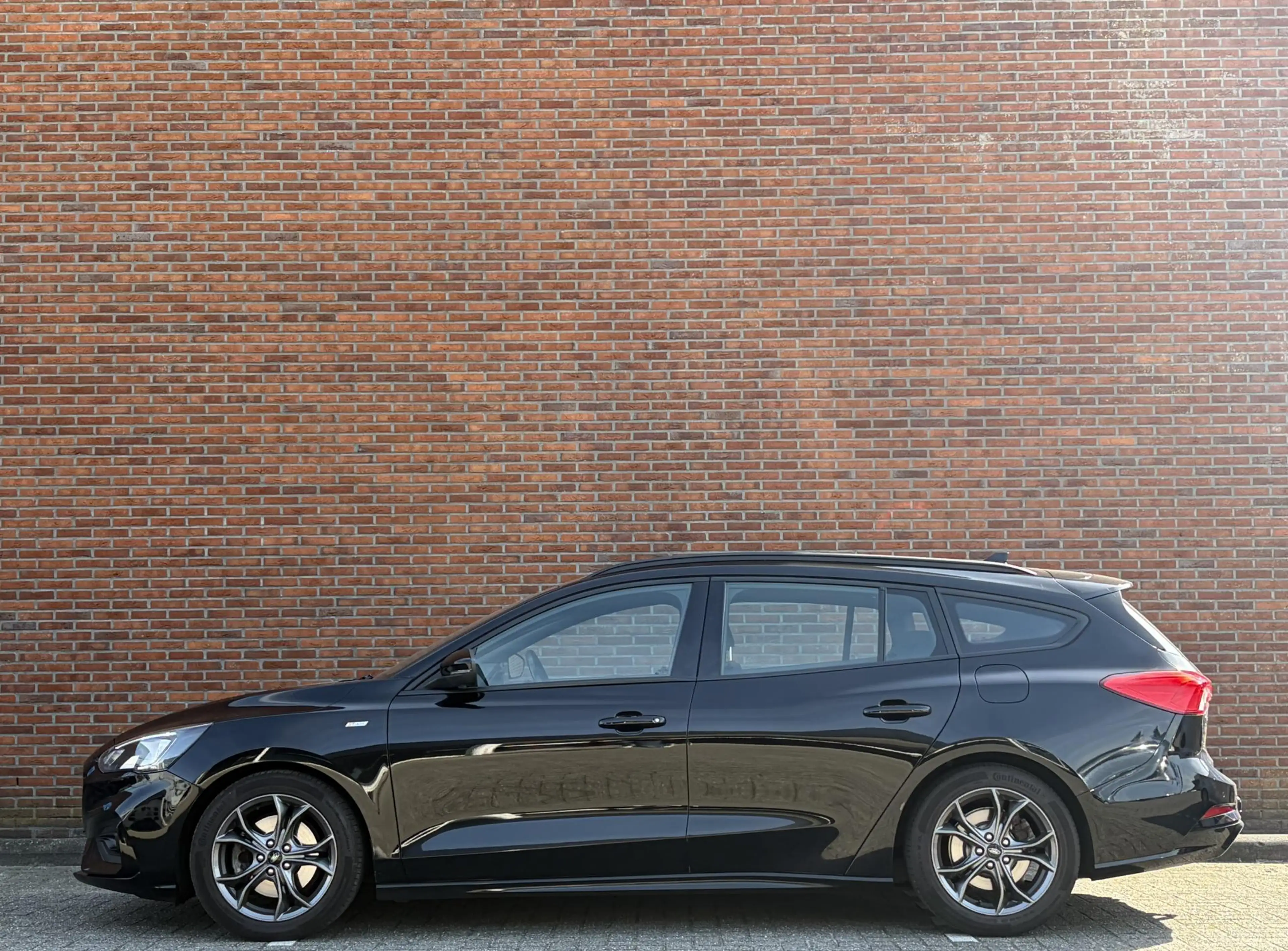 Ford Focus Wagon 1.5 EcoBoost ST Line Business — photo 5