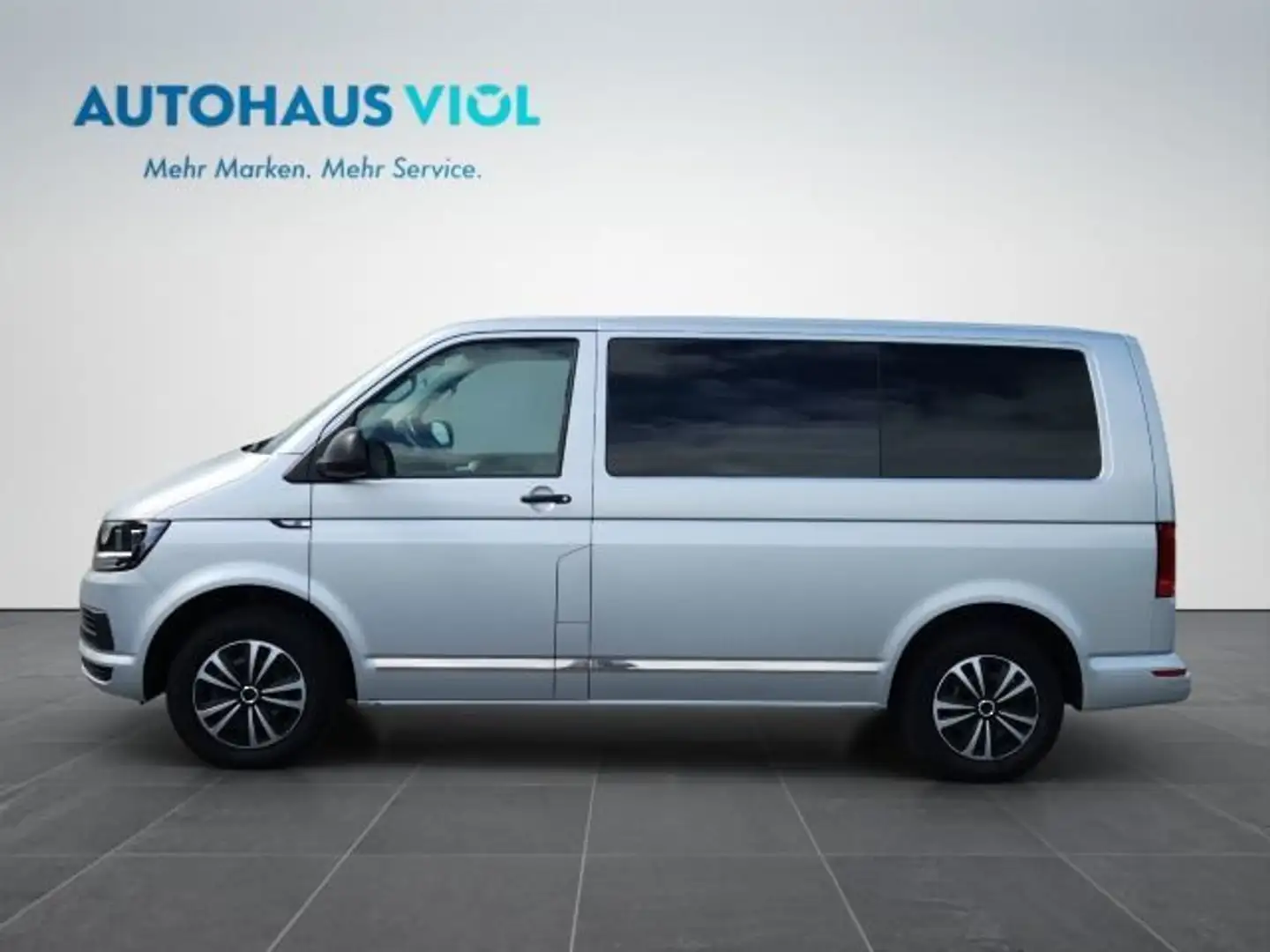 Volkswagen T6 Multivan T6 2.0 TDI Multivan Trendline Zilver - 2