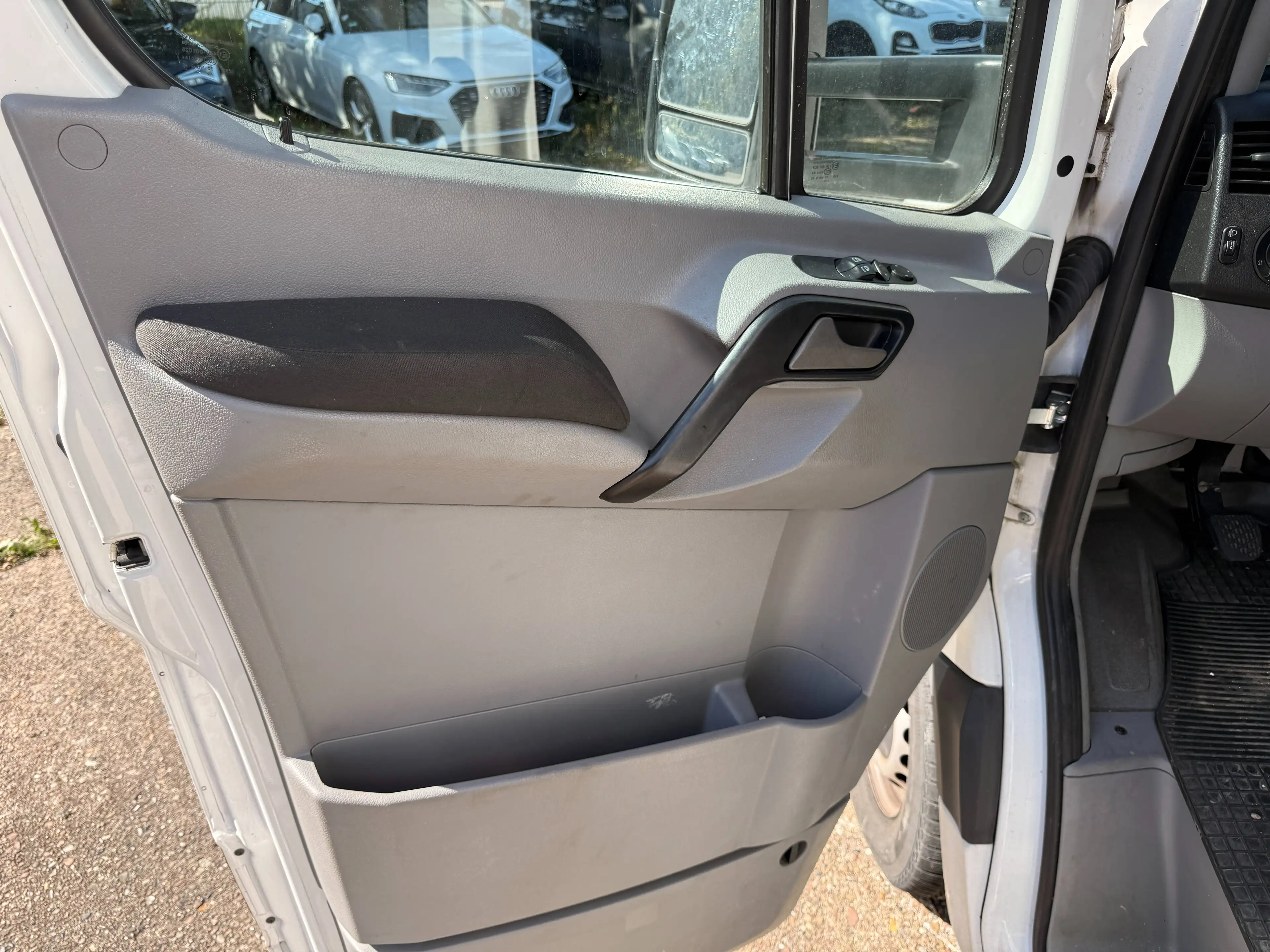 Volkswagen Crafter 35 L3 lang| 2 Hand| Export & Händler| 2 Batterie| 100L Tankvolum| MwSt. ausweisbar — photo 15
