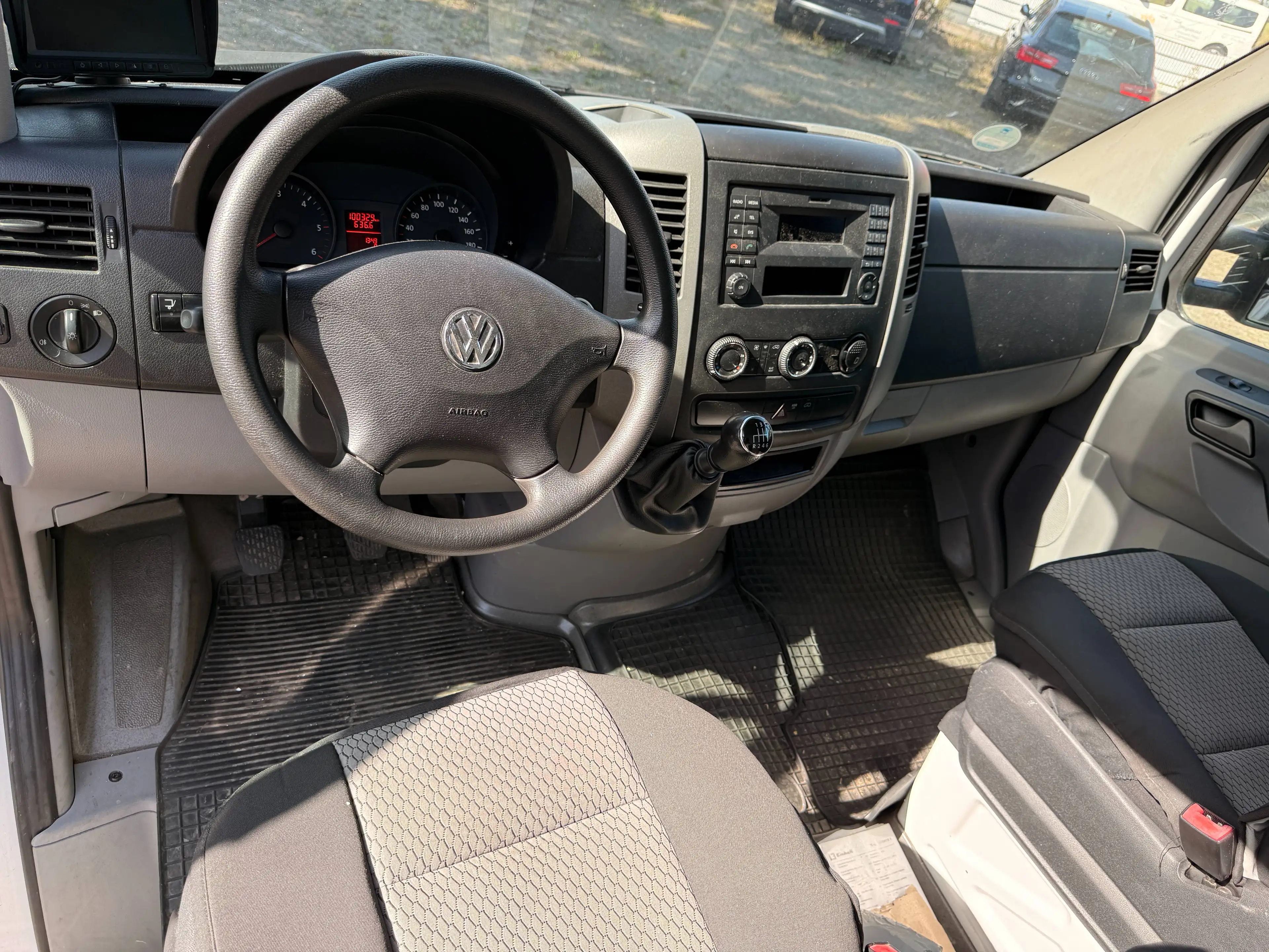 Volkswagen Crafter 35 L3 lang| 2 Hand| Export & Händler| 2 Batterie| 100L Tankvolum| MwSt. ausweisbar — photo 16
