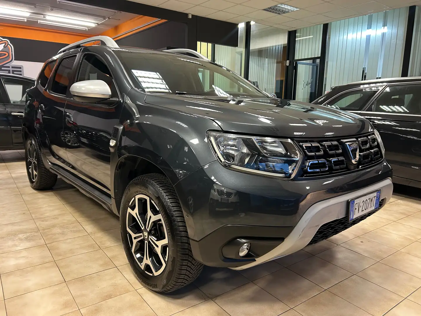 Dacia Duster Duster II 2018 1.6 sce Prestige 4x2 s Grigio - 2