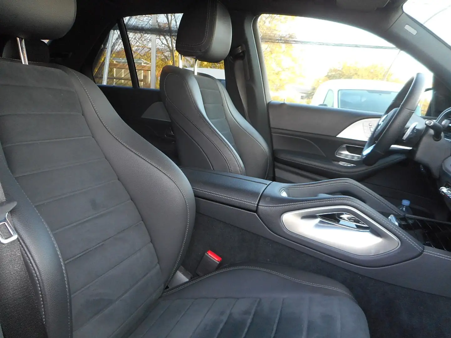 Mercedes-Benz GLE 300 d 4Matic Aut. Noir - 2