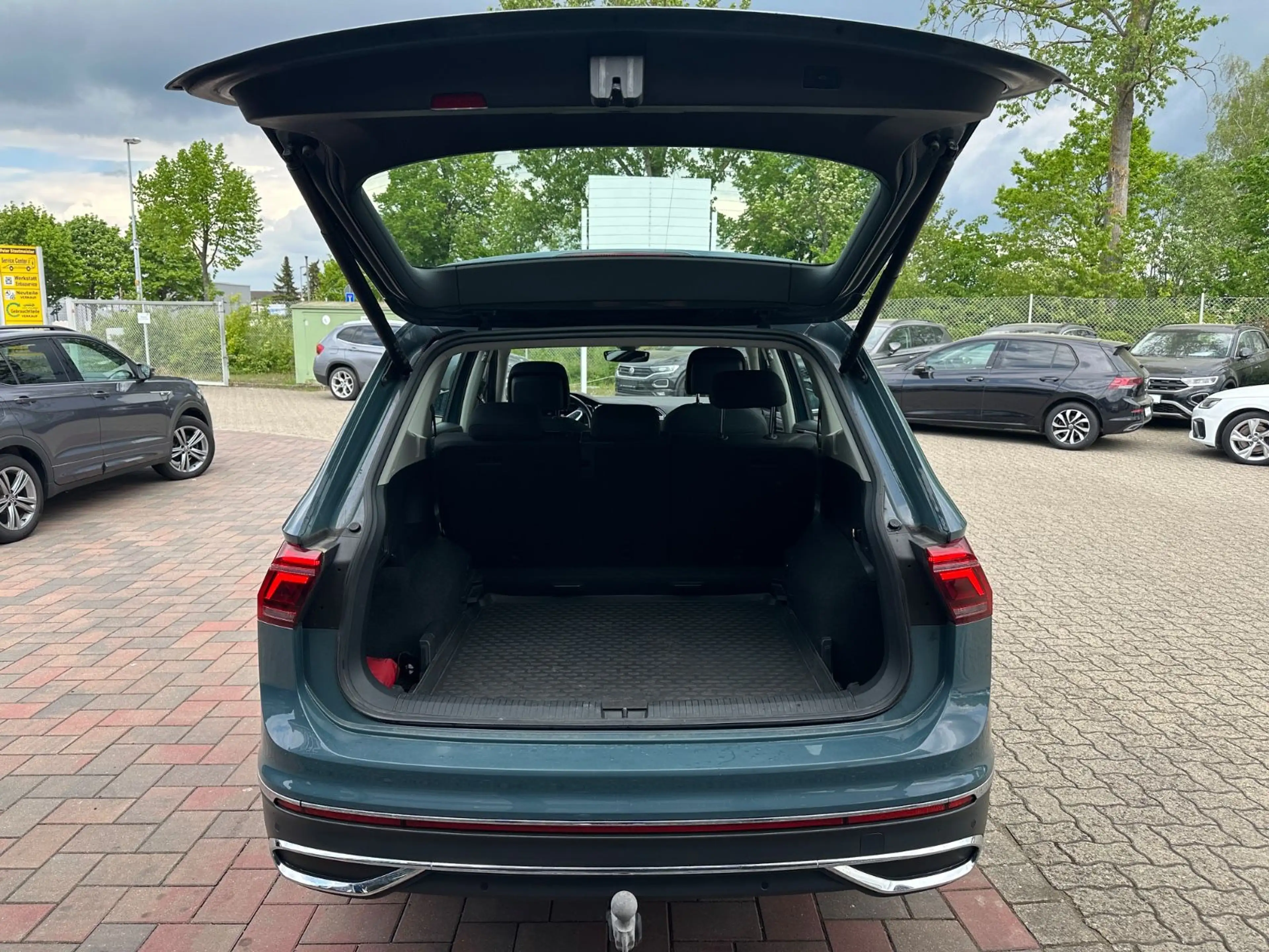 Volkswagen Tiguan Allspace Elegance 4M*R-CAM*MATRIX*AHK* — photo 11