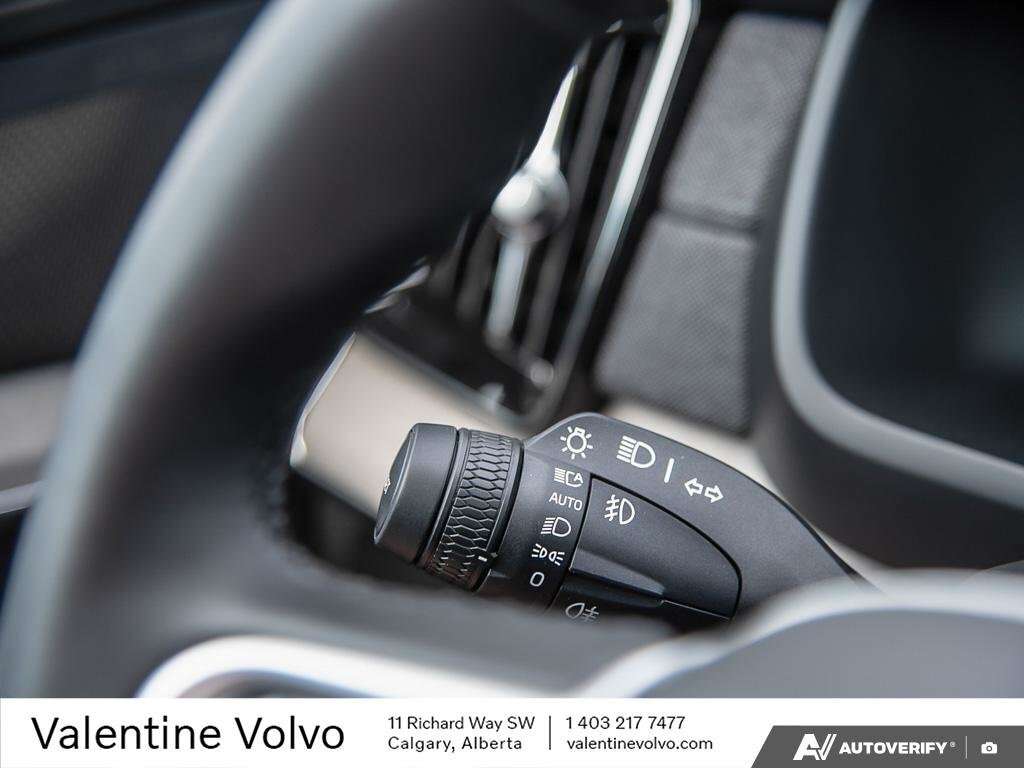 2026 Volvo XC90 Ultra Bright Theme thumb 16