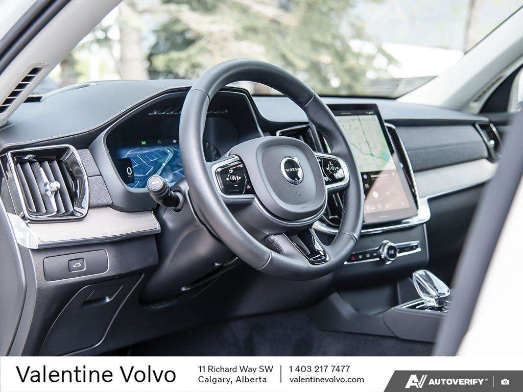 2026 Volvo XC90 Ultra Bright Theme thumb 13