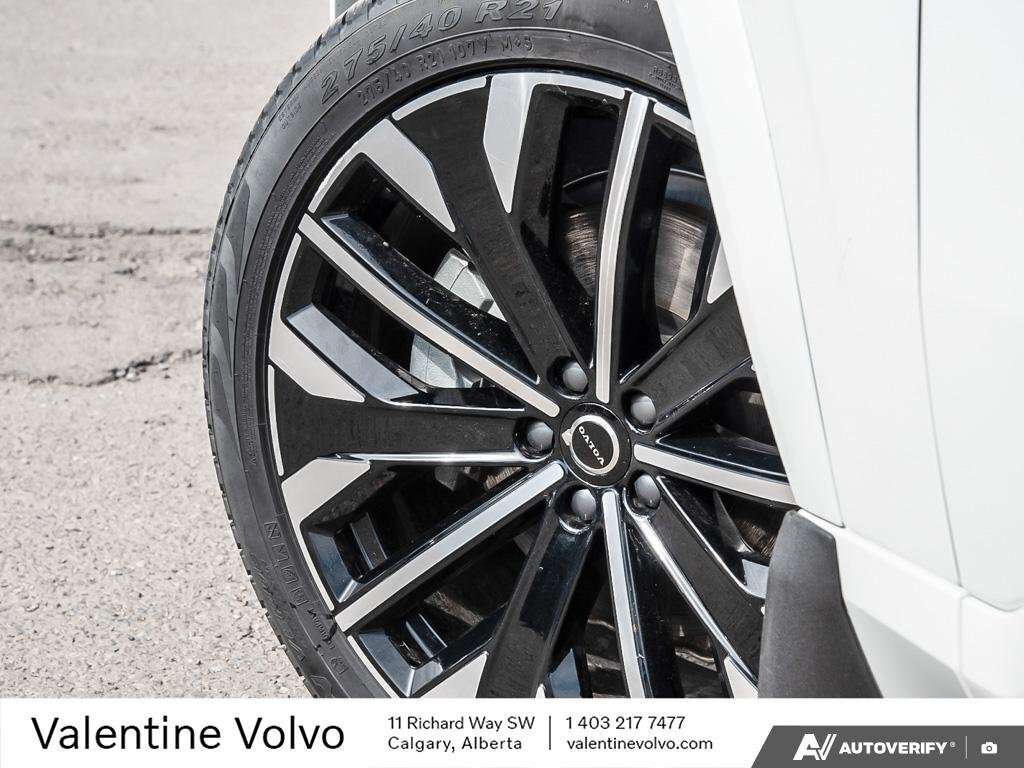 2026 Volvo XC90 Ultra Bright Theme thumb 6