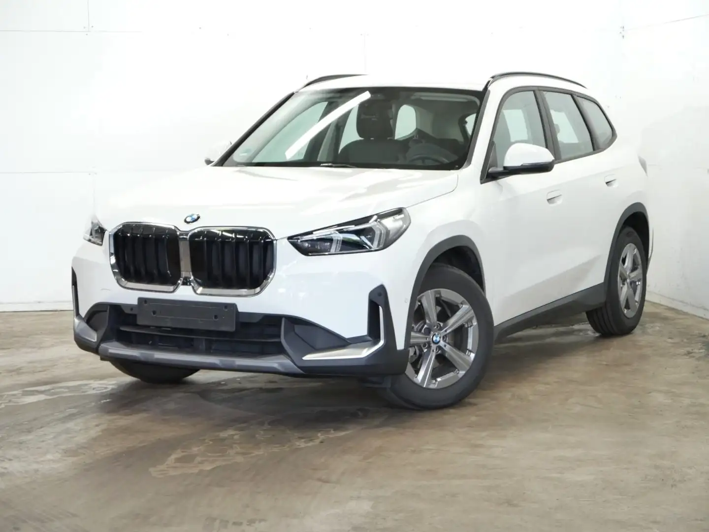 BMW X1 xDrive20d HUD AHK 360°Kam Memory HarmanKardon Weiß - 1