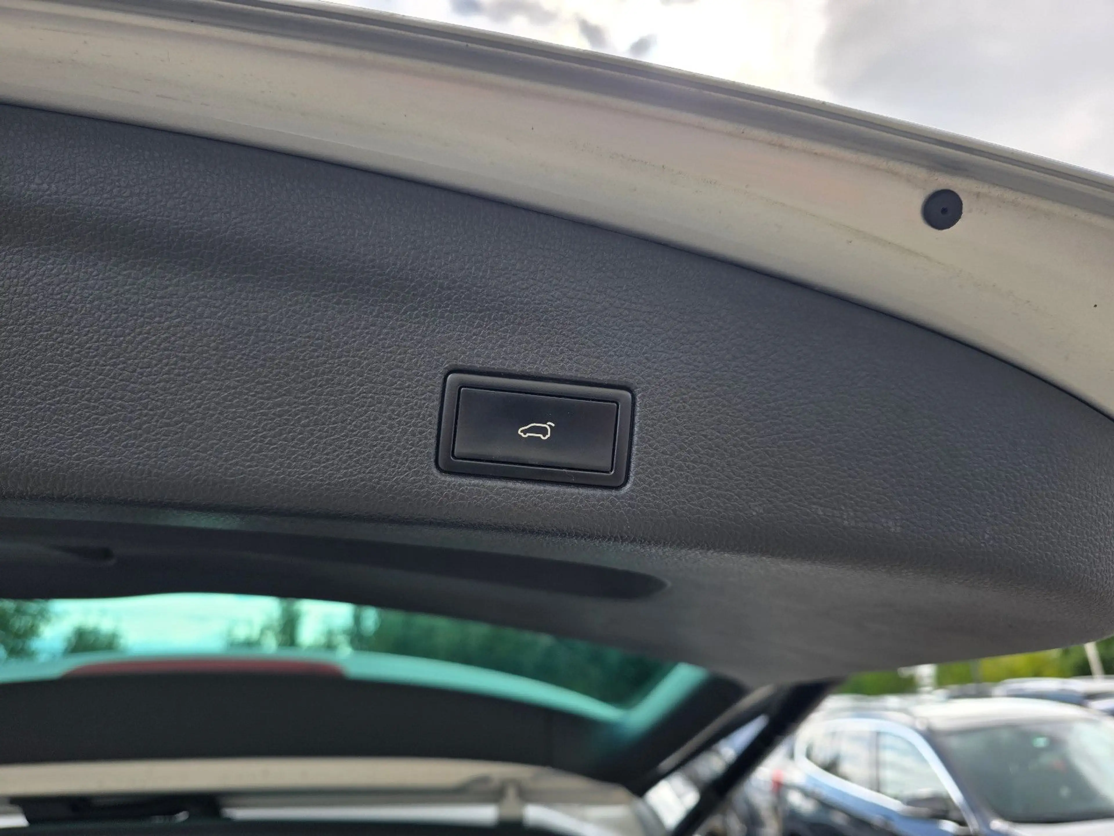 Volkswagen Sharan Trendline BMT — photo 6