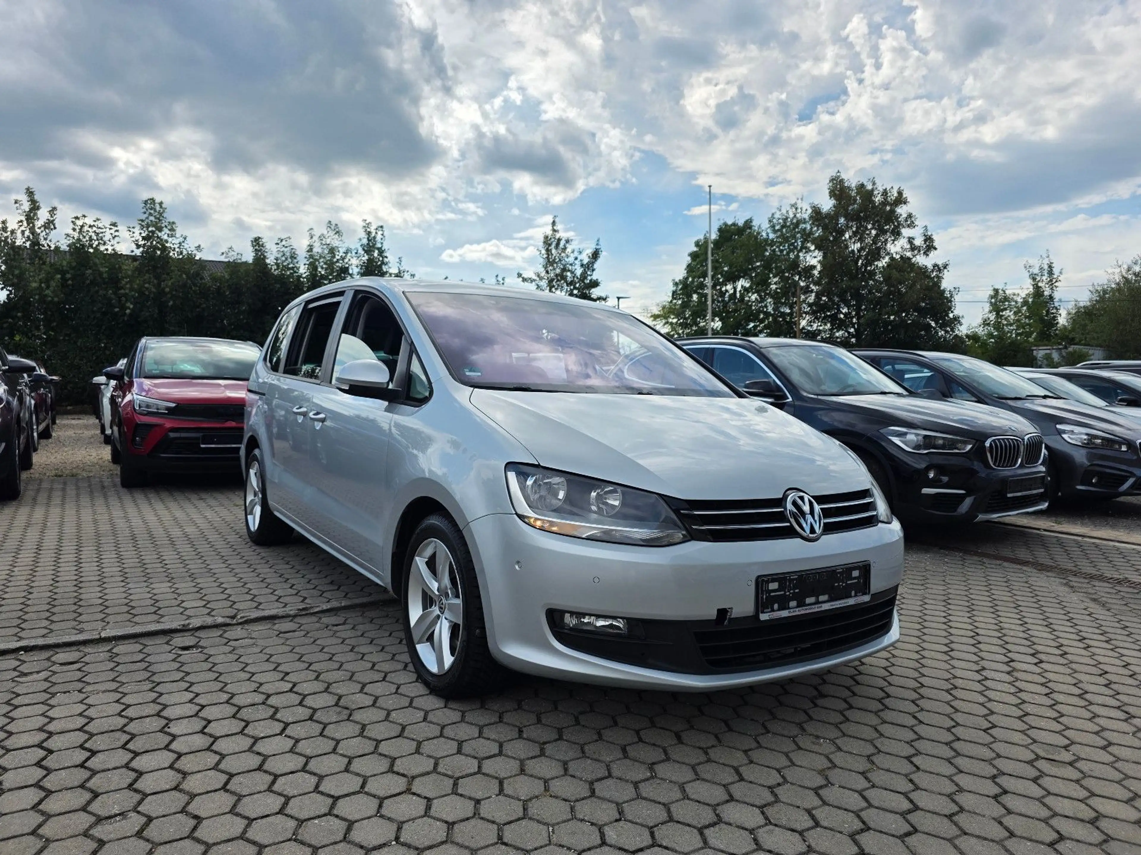 Volkswagen Sharan Trendline BMT — photo 9