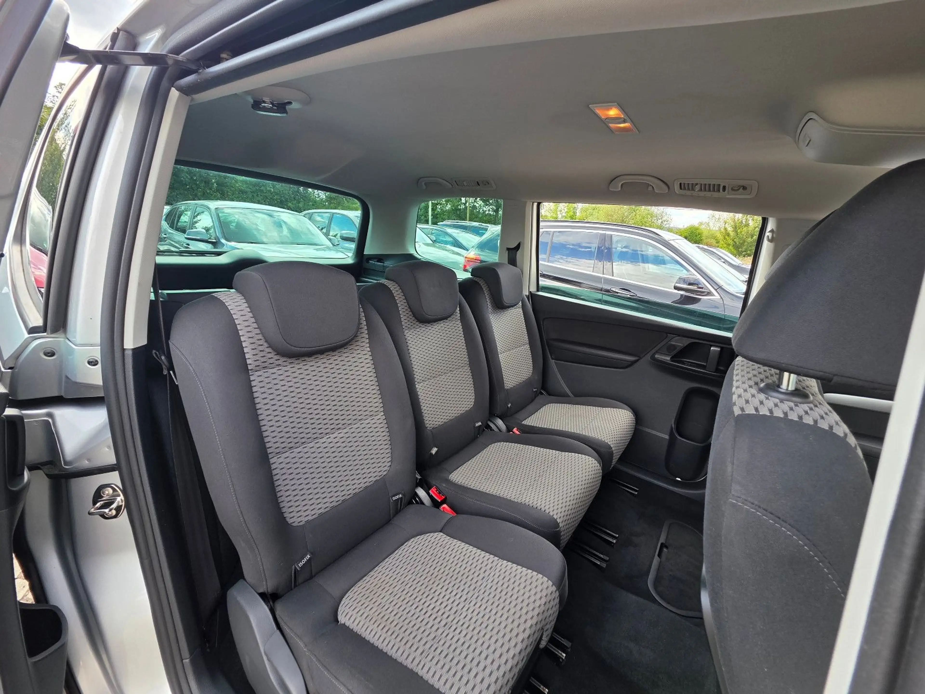 Volkswagen Sharan Trendline BMT — photo 15
