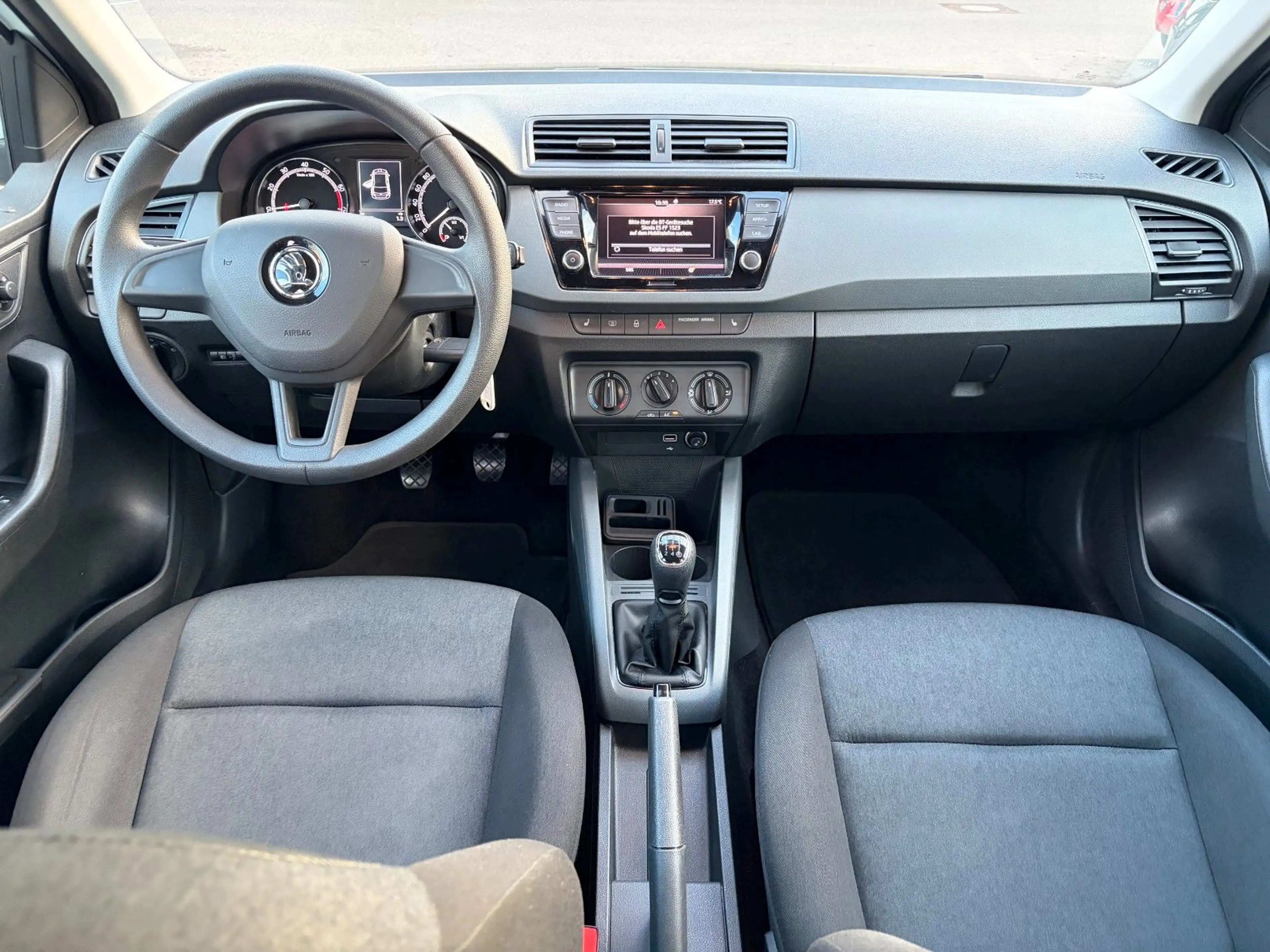 Skoda Fabia Cool Plus*SITZHEIZUNG*PDC*BT* — photo 14