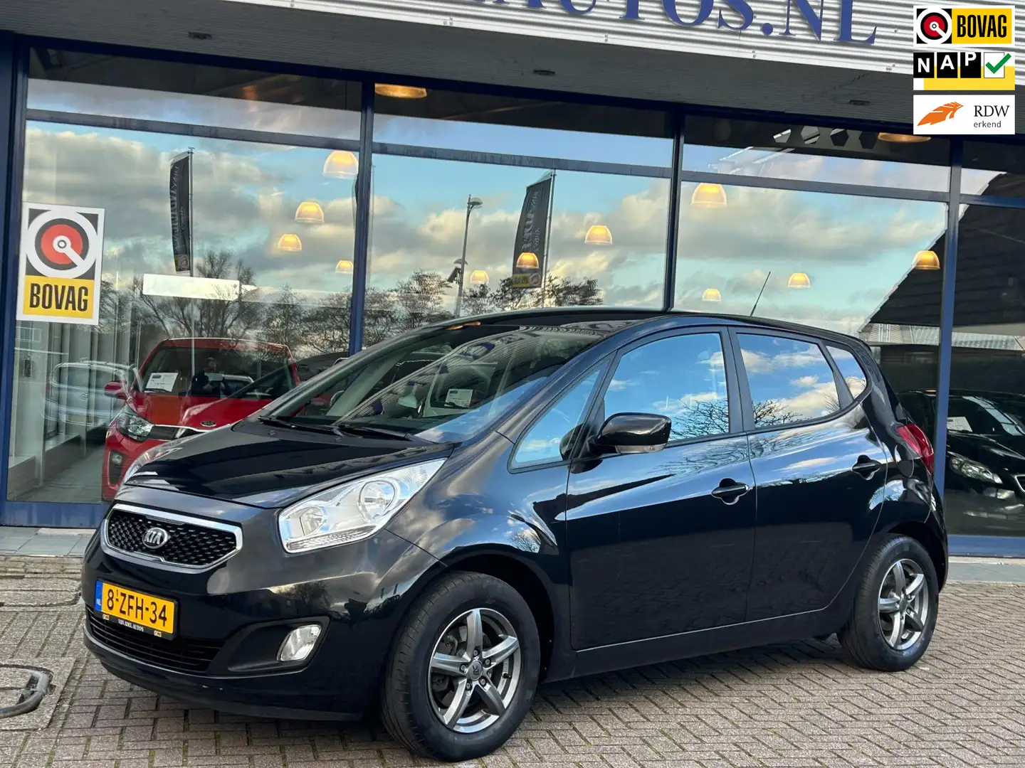 Kia Venga 1.4 CVVT ExecutiveLine Navi Camera Clima Cruise St Noir - 1