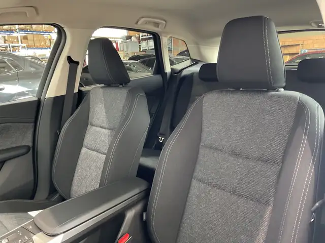 BMW 2 Series view 7