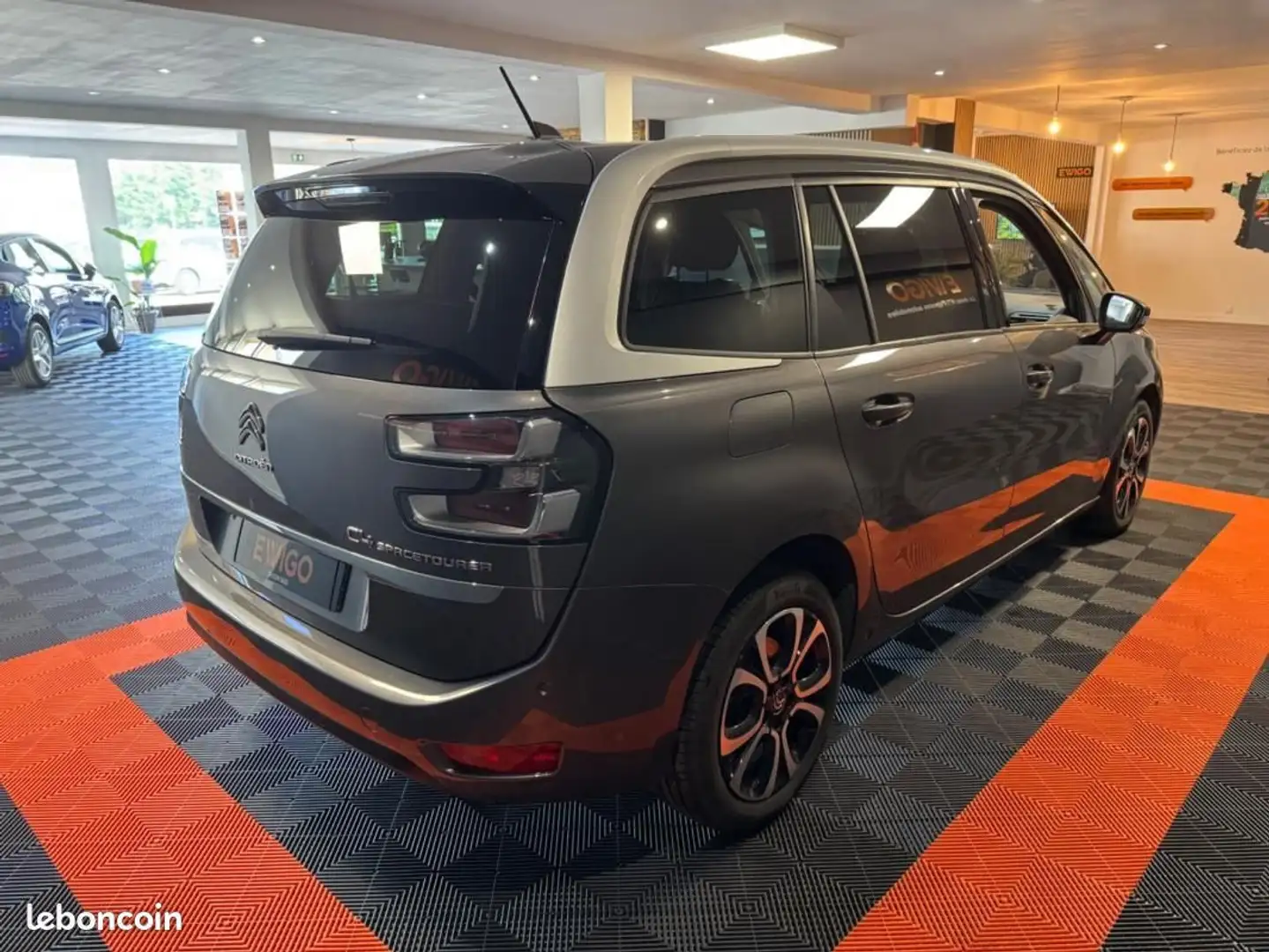 Citroen Grand C4 Picasso SpaceTourer Citroën 2.0 BLUEHDI 165 SHINE EAT BVA  Šedá - 2