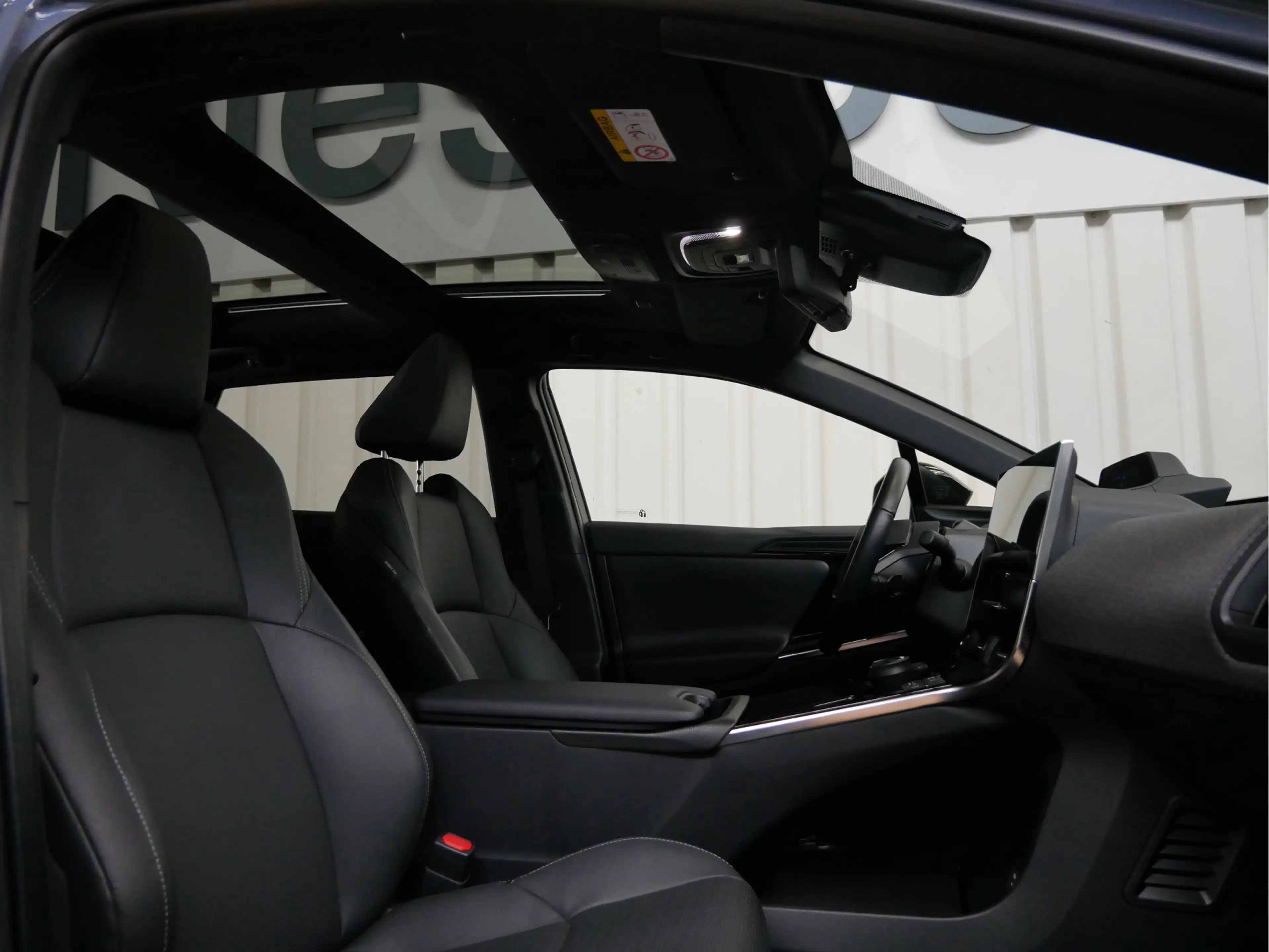 Subaru Solterra Sky Package 71 kWh — photo 9