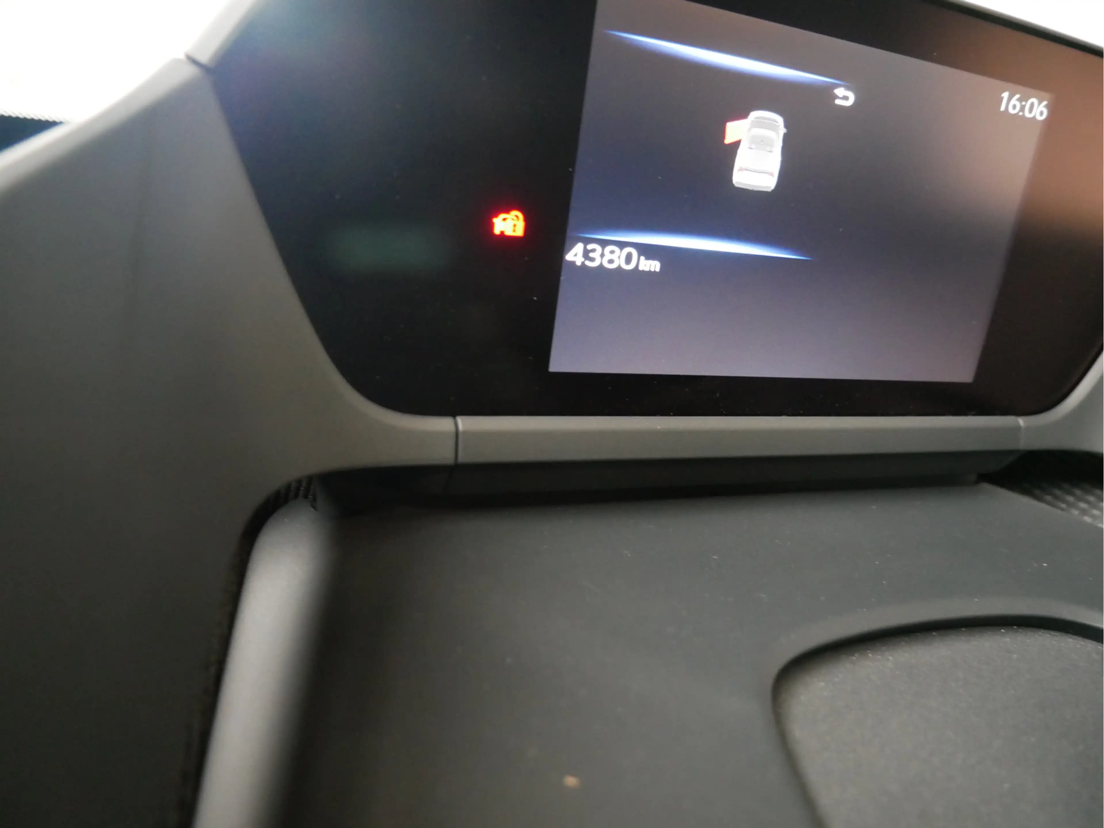 Subaru Solterra Sky Package 71 kWh — photo 12