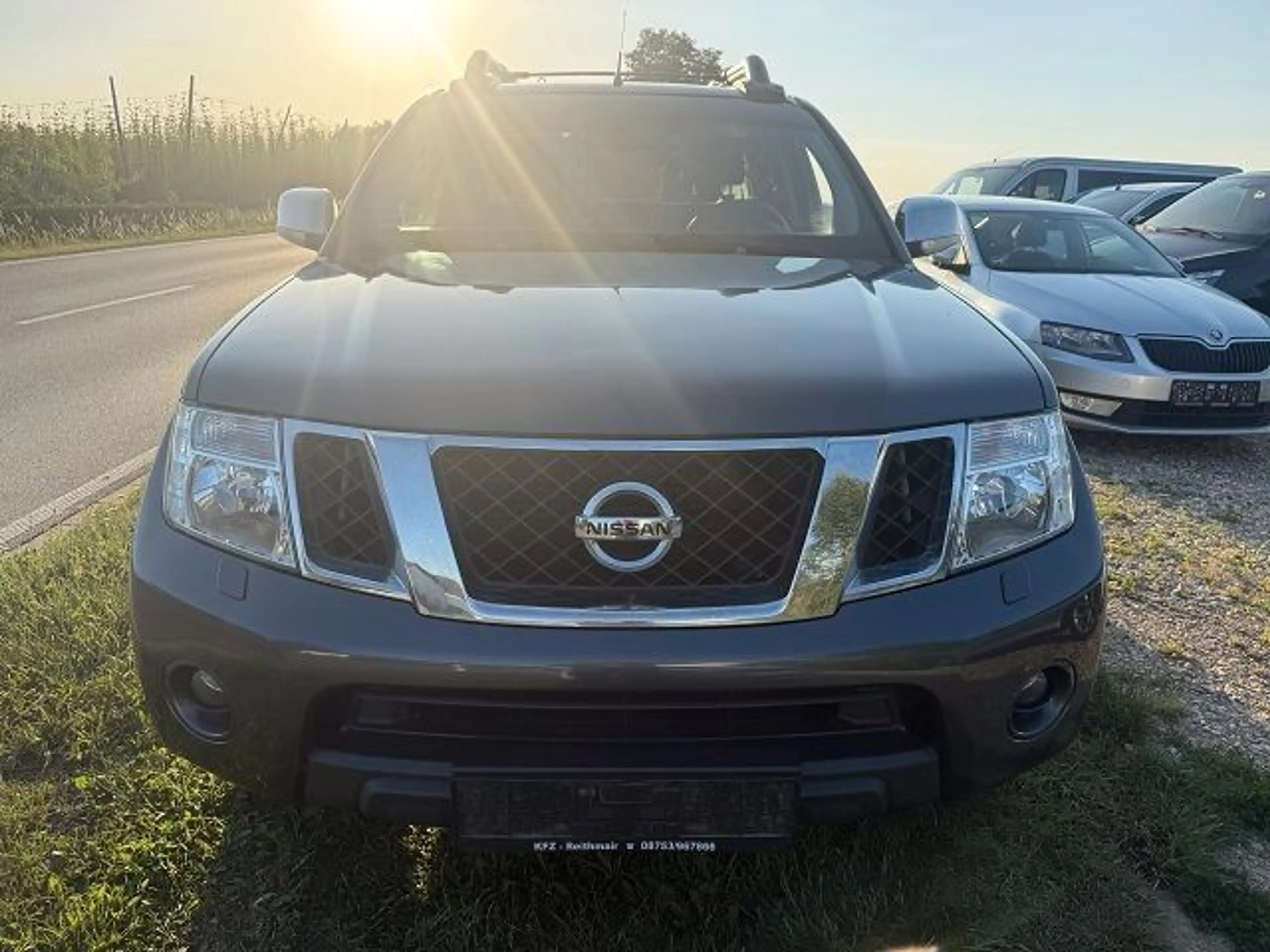 Nissan Navara Pickup Double Cab LE 4x4 LB — photo 2