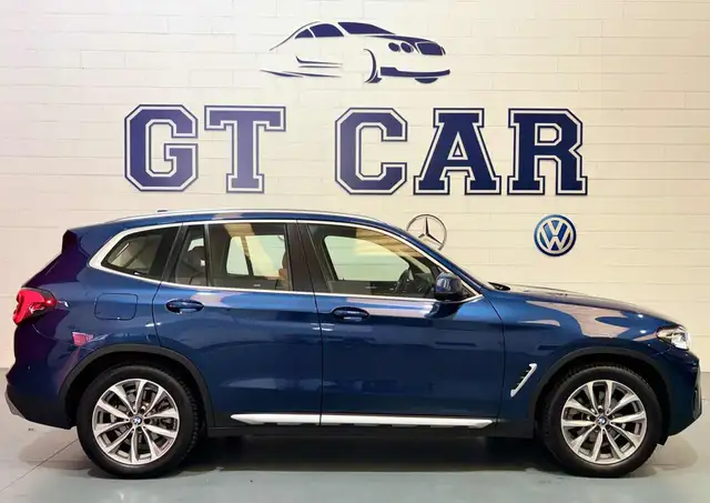 BMW X3 view 4