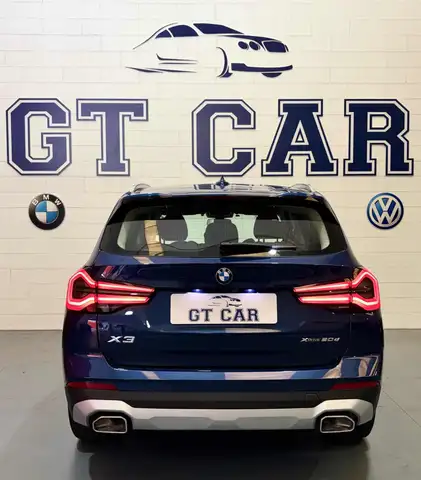 BMW X3 view 8