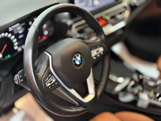 BMW X3 view 10
