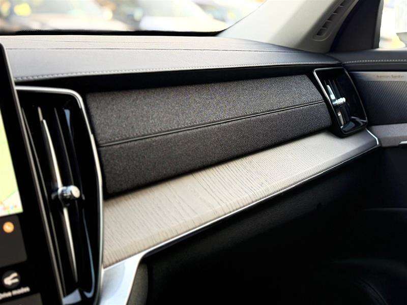 2026 Volvo XC90 B6 Ultra | 7 Pass | Nappa | Low KM | Clean thumb 12