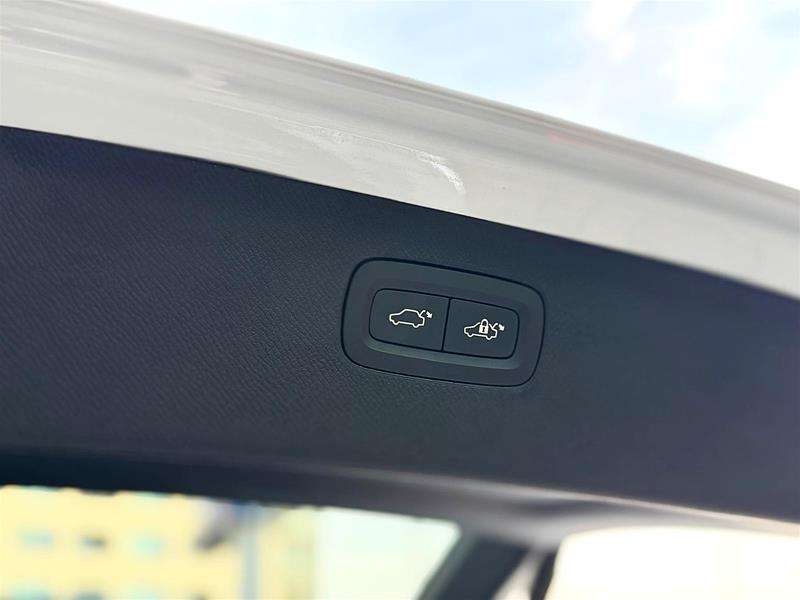 2026 Volvo XC90 B6 Ultra | 7 Pass | Nappa | Low KM | Clean thumb 17
