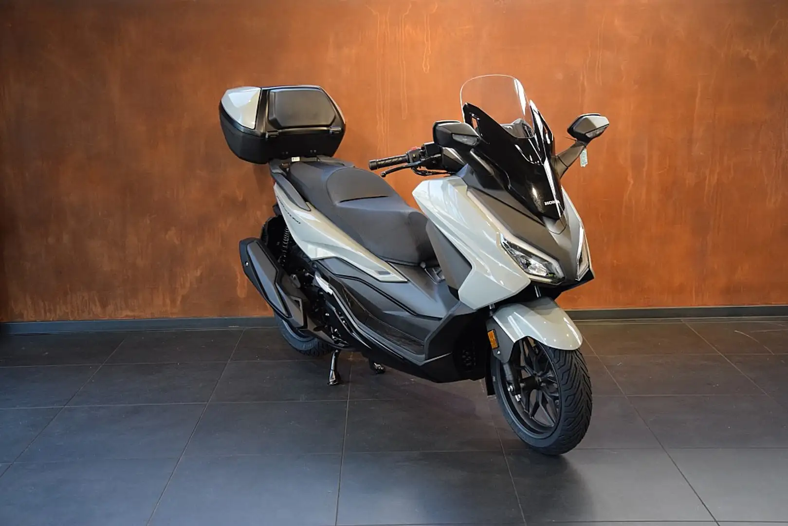 Honda Forza 125 Forza 350 Modell 2025 - 1