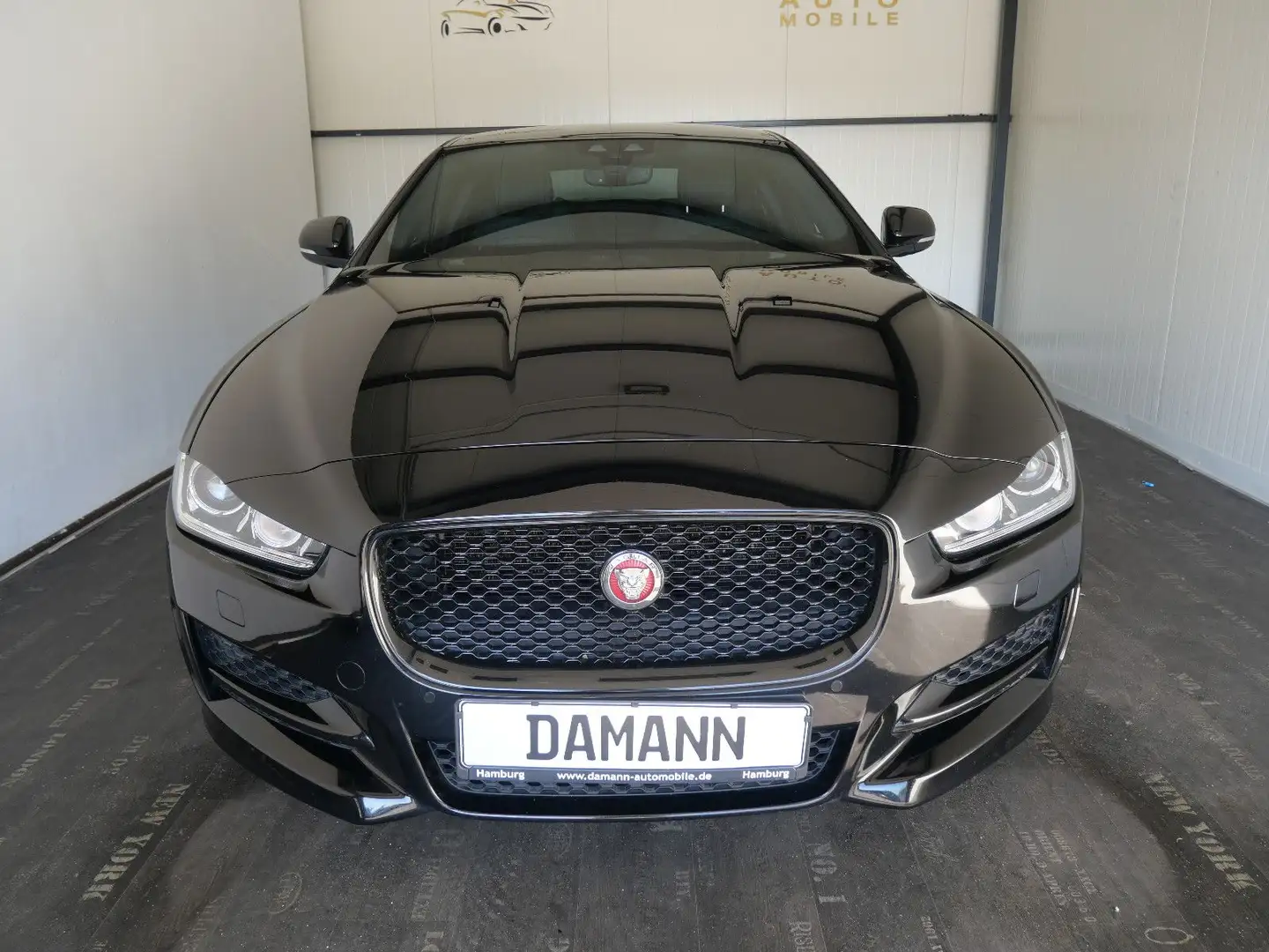 Jaguar XE R-Sport AWD Navi / Leder / Xenon (14) Schwarz - 2