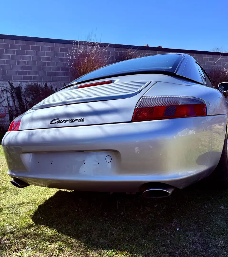 Porsche 911 996 Carrera 4 Cabriolet 3.6i - 2