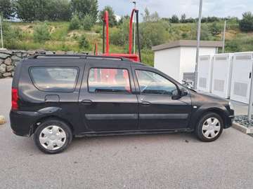 Logan MCV Black Line 1,6 MPI Black Line